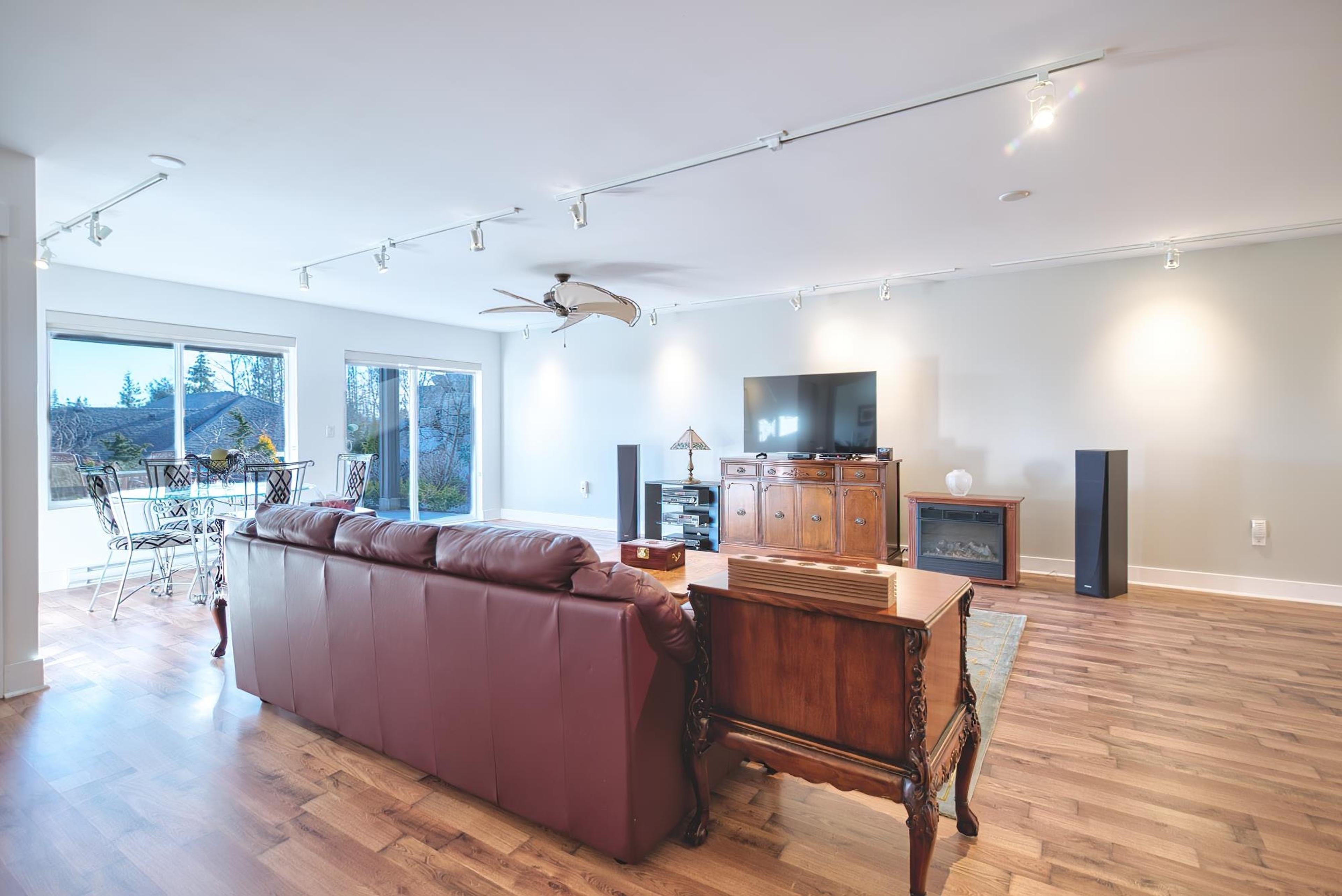 6263 APOLLO ROAD - 29