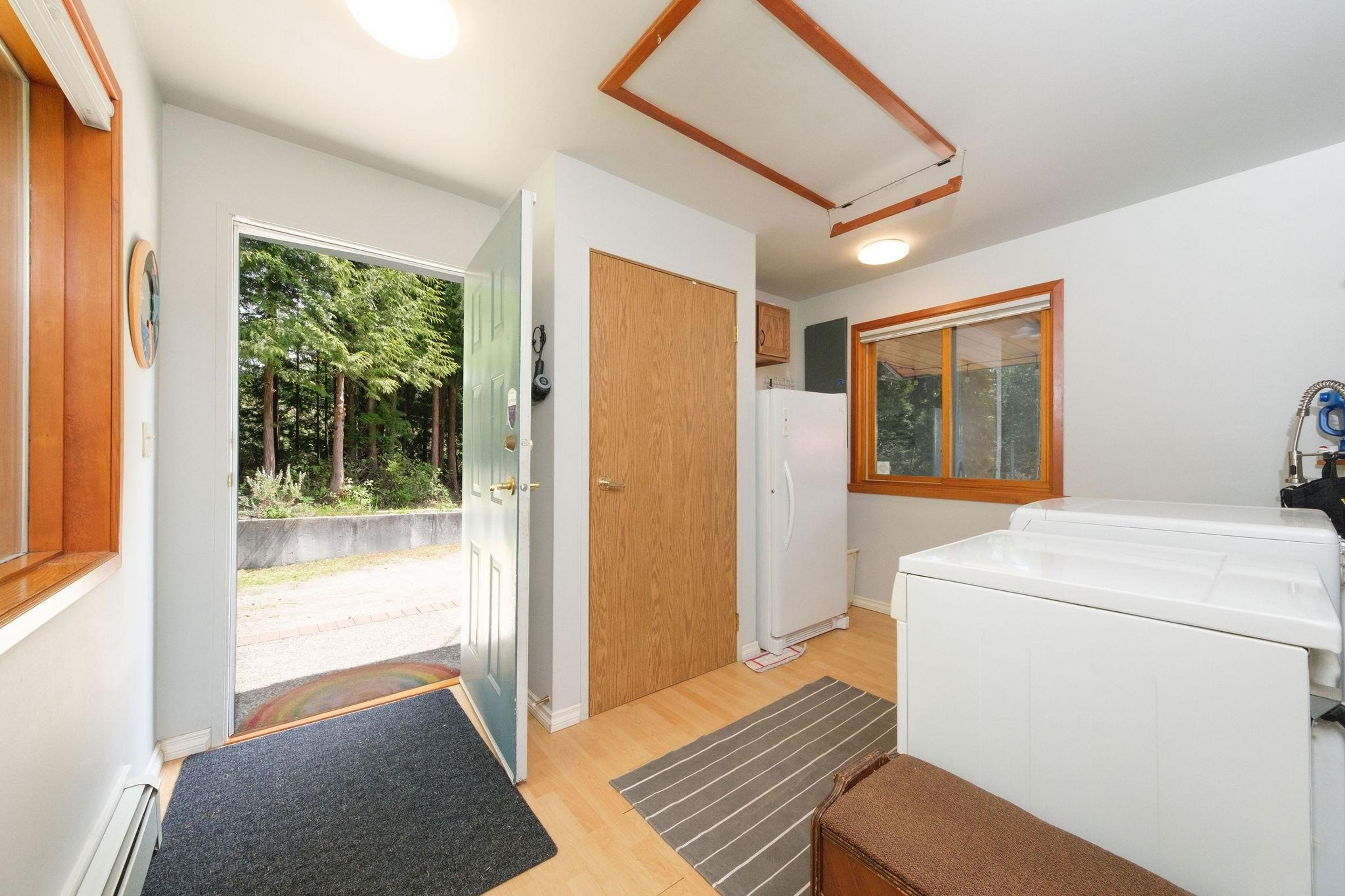 3318-42 LINWOOD ROAD - 17