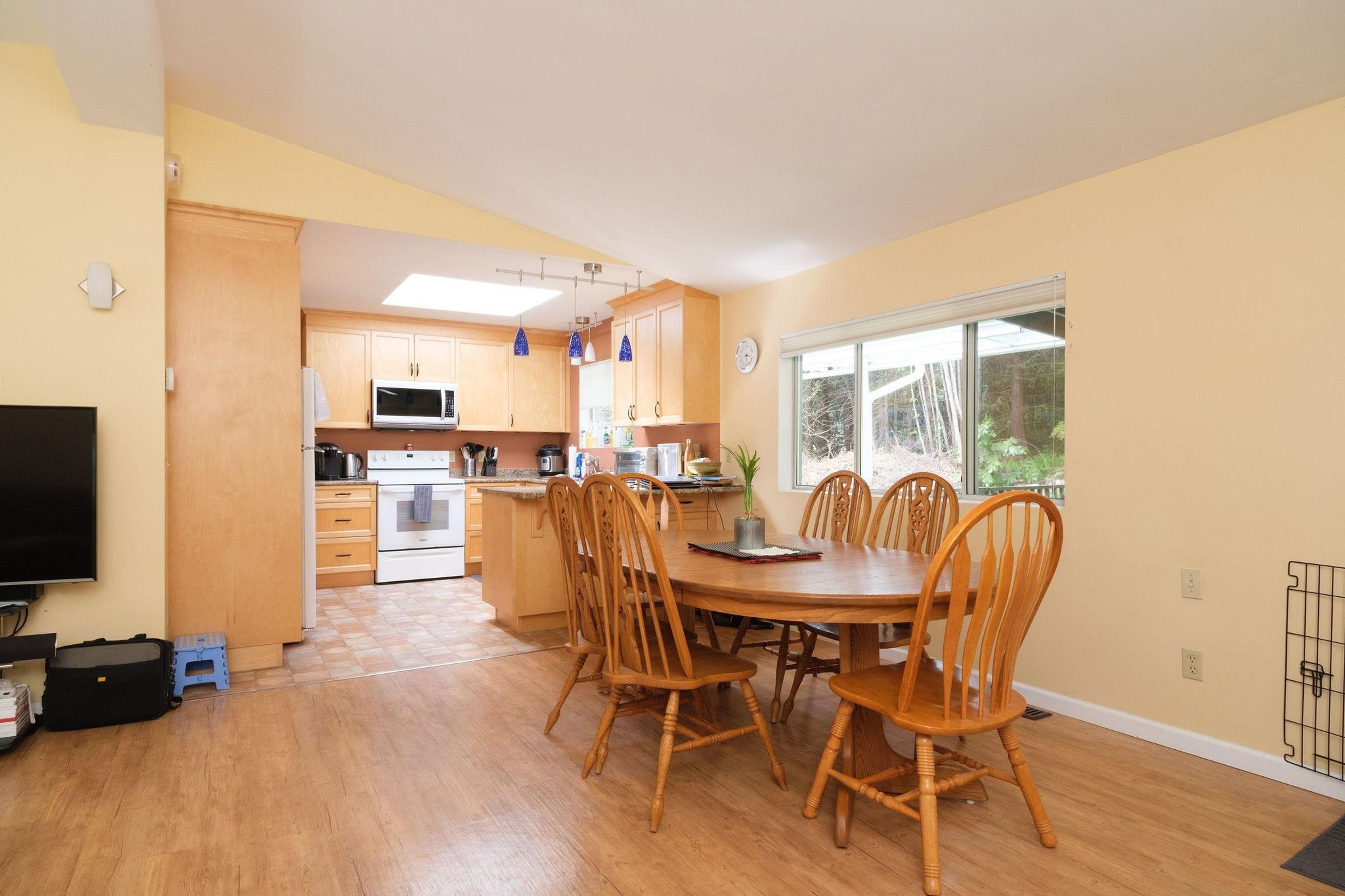 3318-42 LINWOOD ROAD - 38