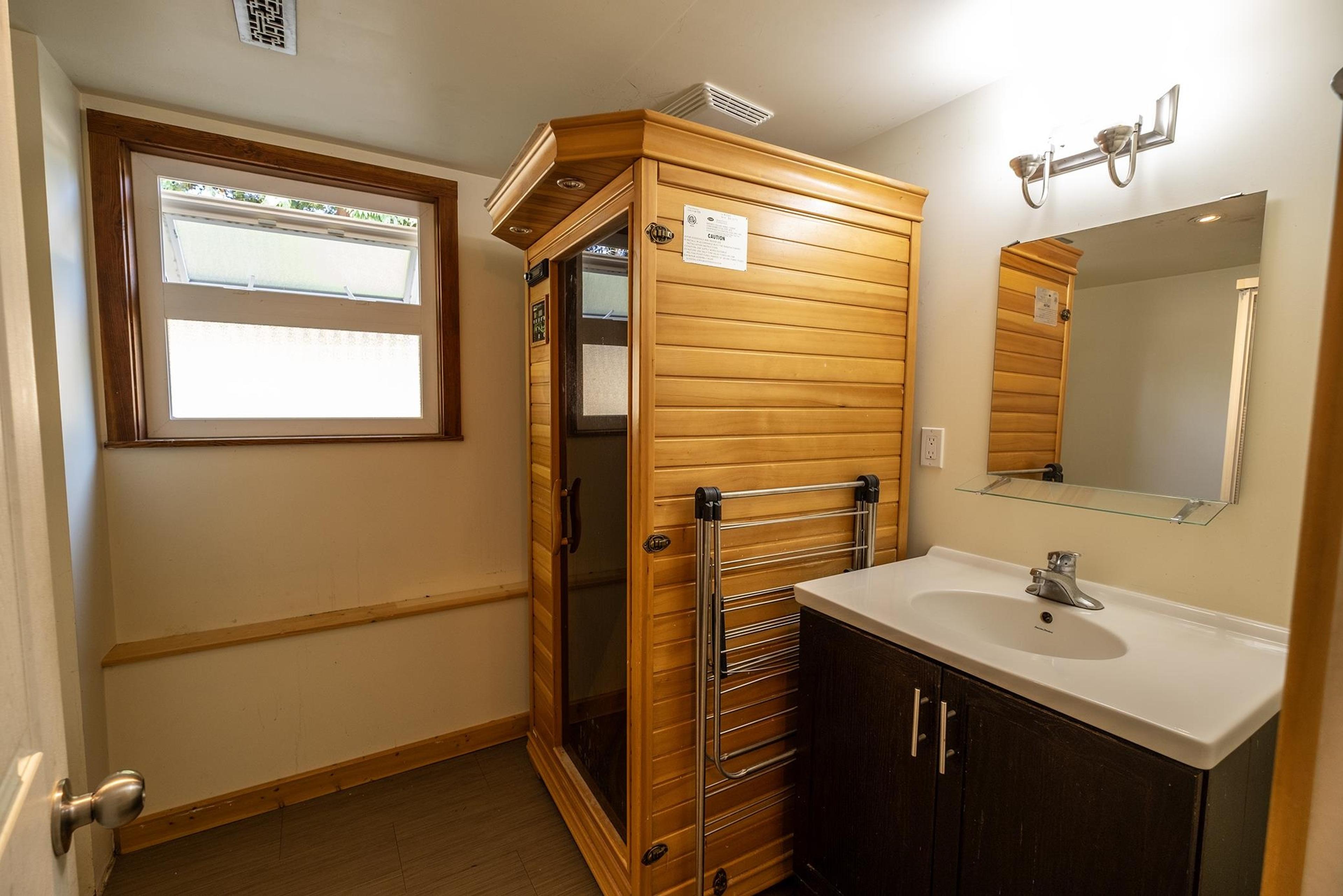 1160 ROSAMUND ROAD - 23