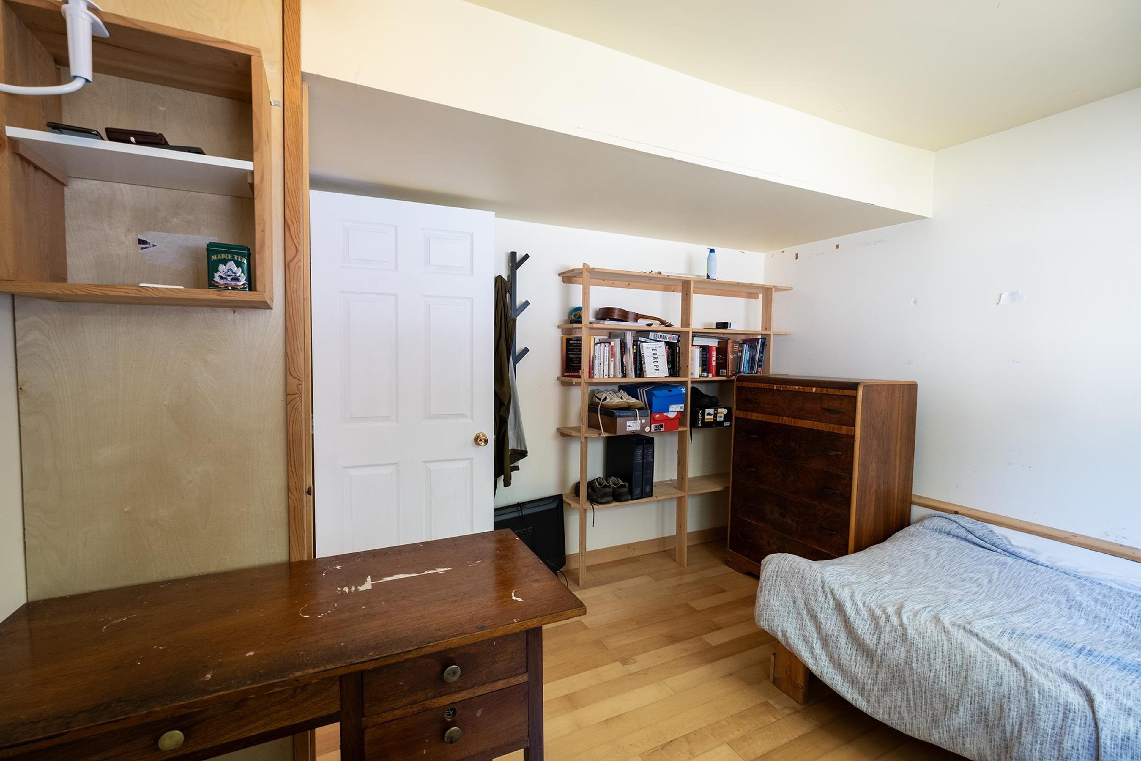 1160 ROSAMUND ROAD - 27