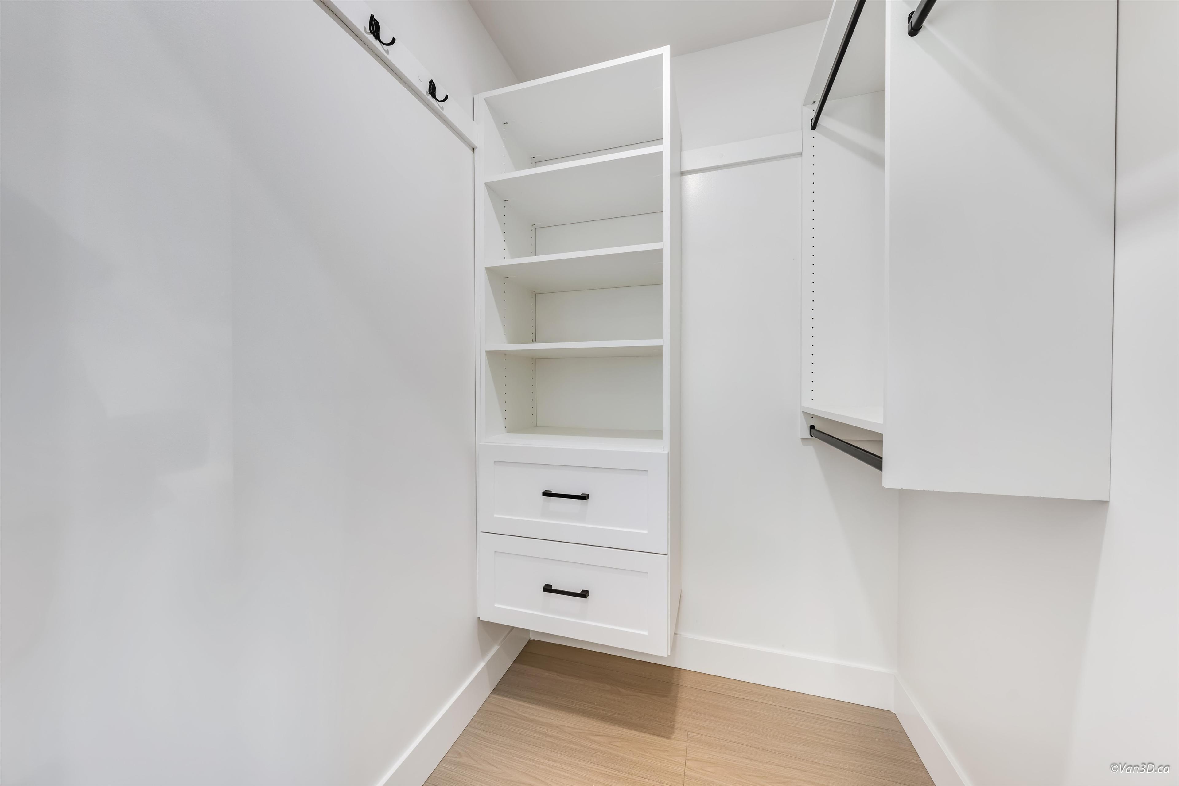 #4 4211 GRAVELEY STREET - 21