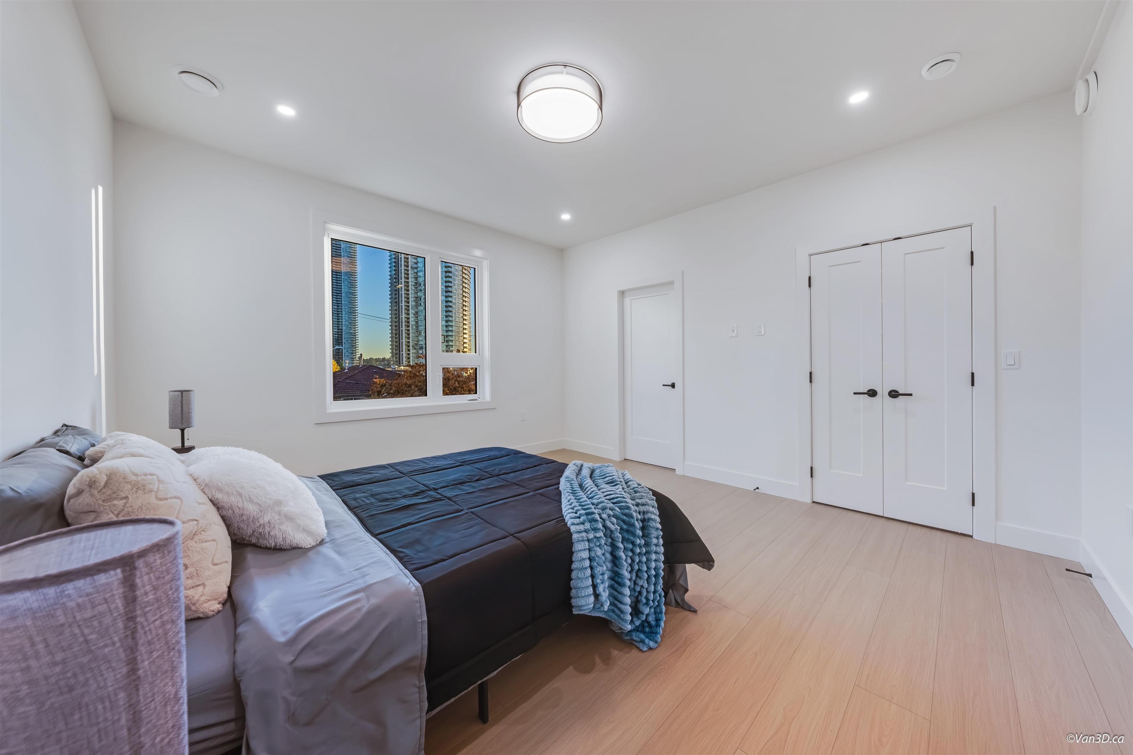 #4 4211 GRAVELEY STREET - 15