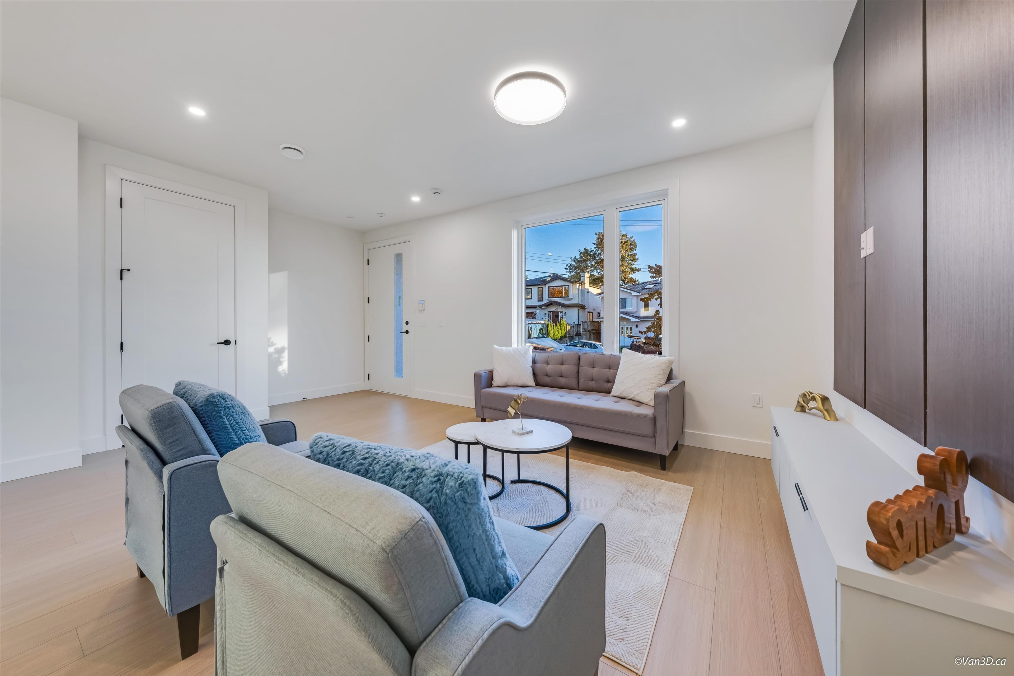 #4 4211 GRAVELEY STREET - 5