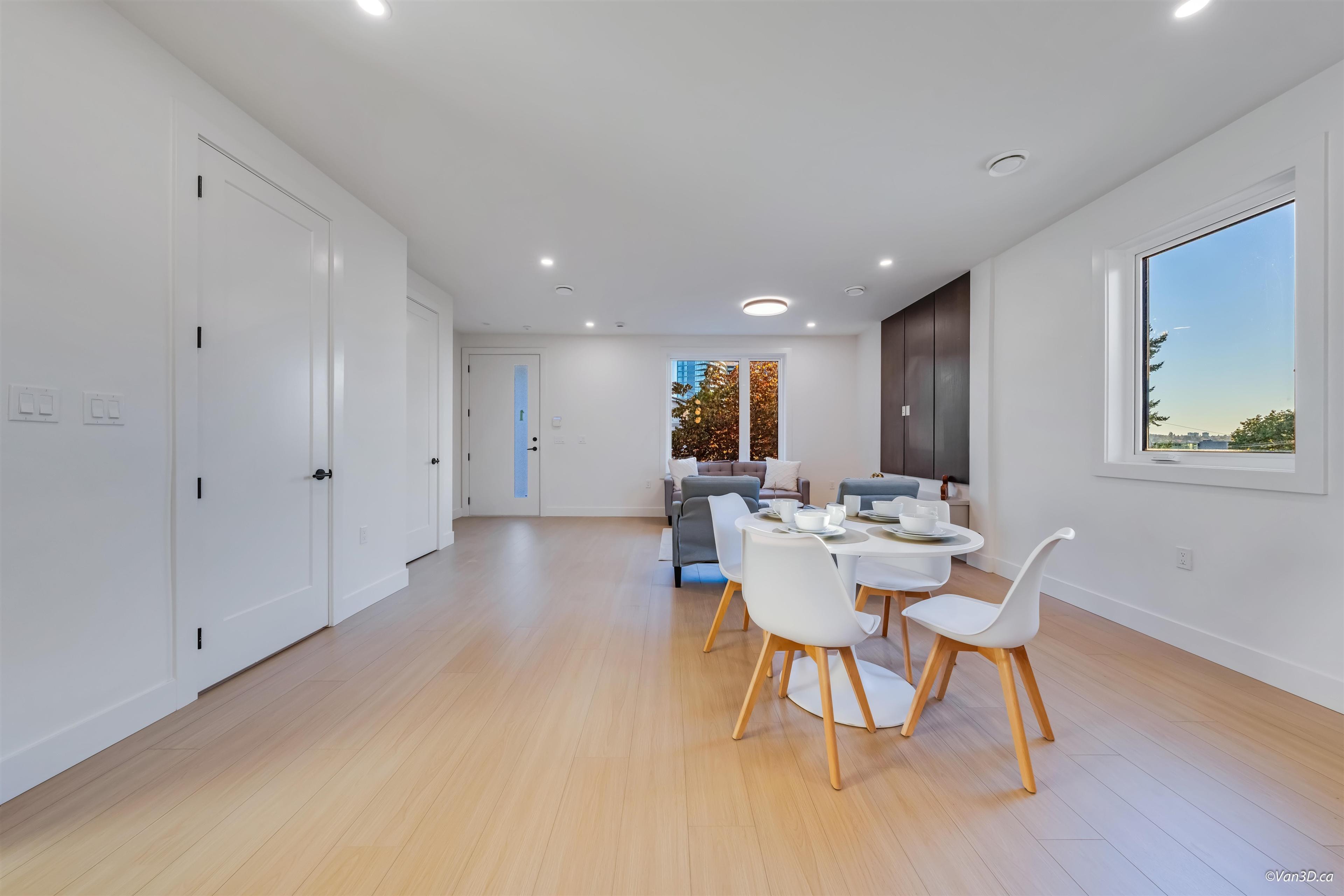 #4 4211 GRAVELEY STREET - 9