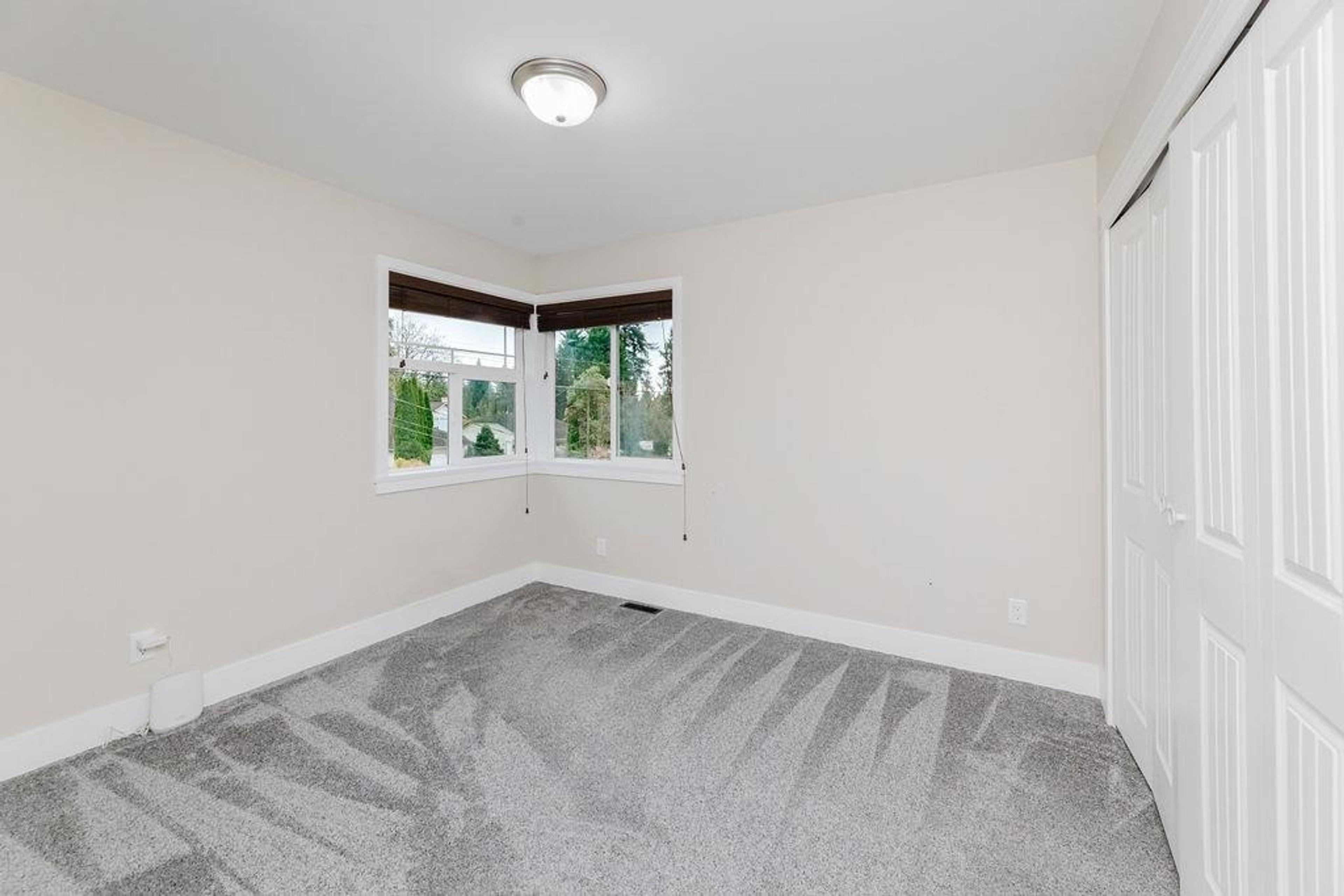 597 OCEANVIEW DRIVE - 32