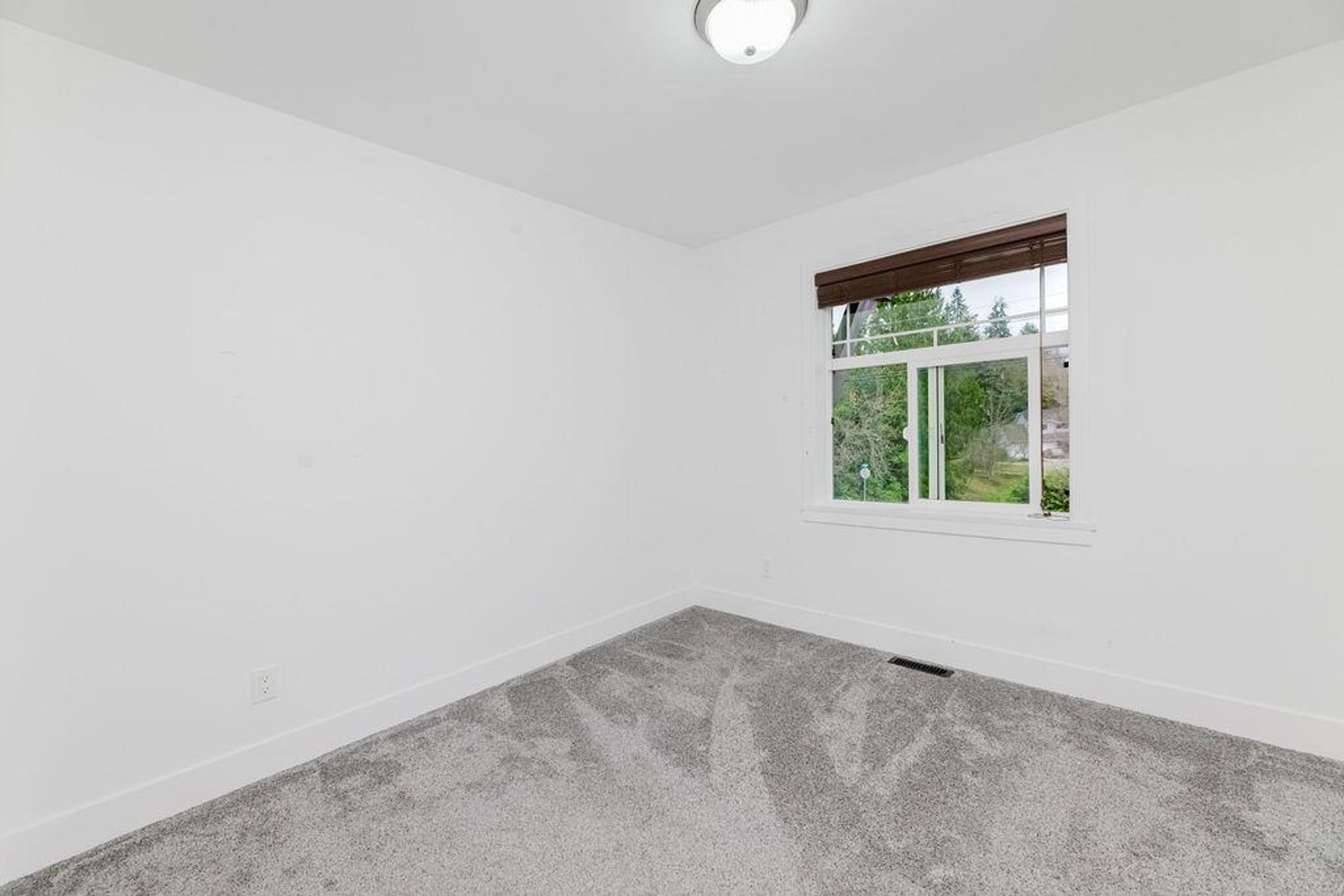 597 OCEANVIEW DRIVE - 28