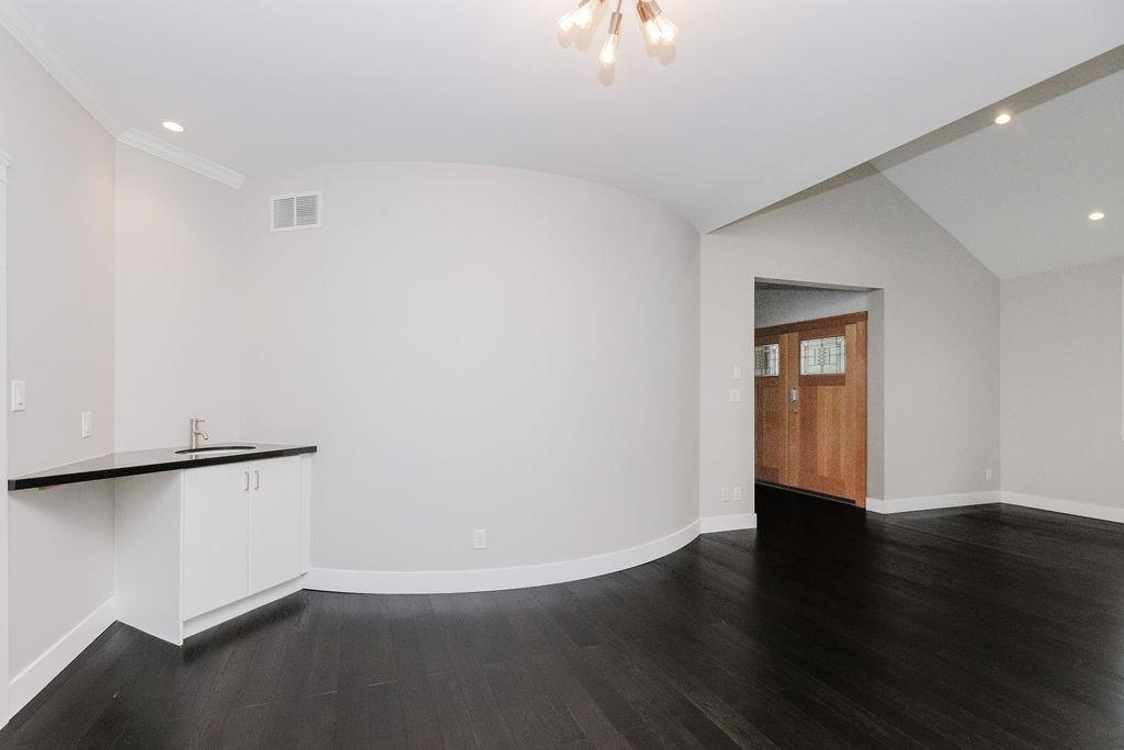 597 OCEANVIEW DRIVE - 11