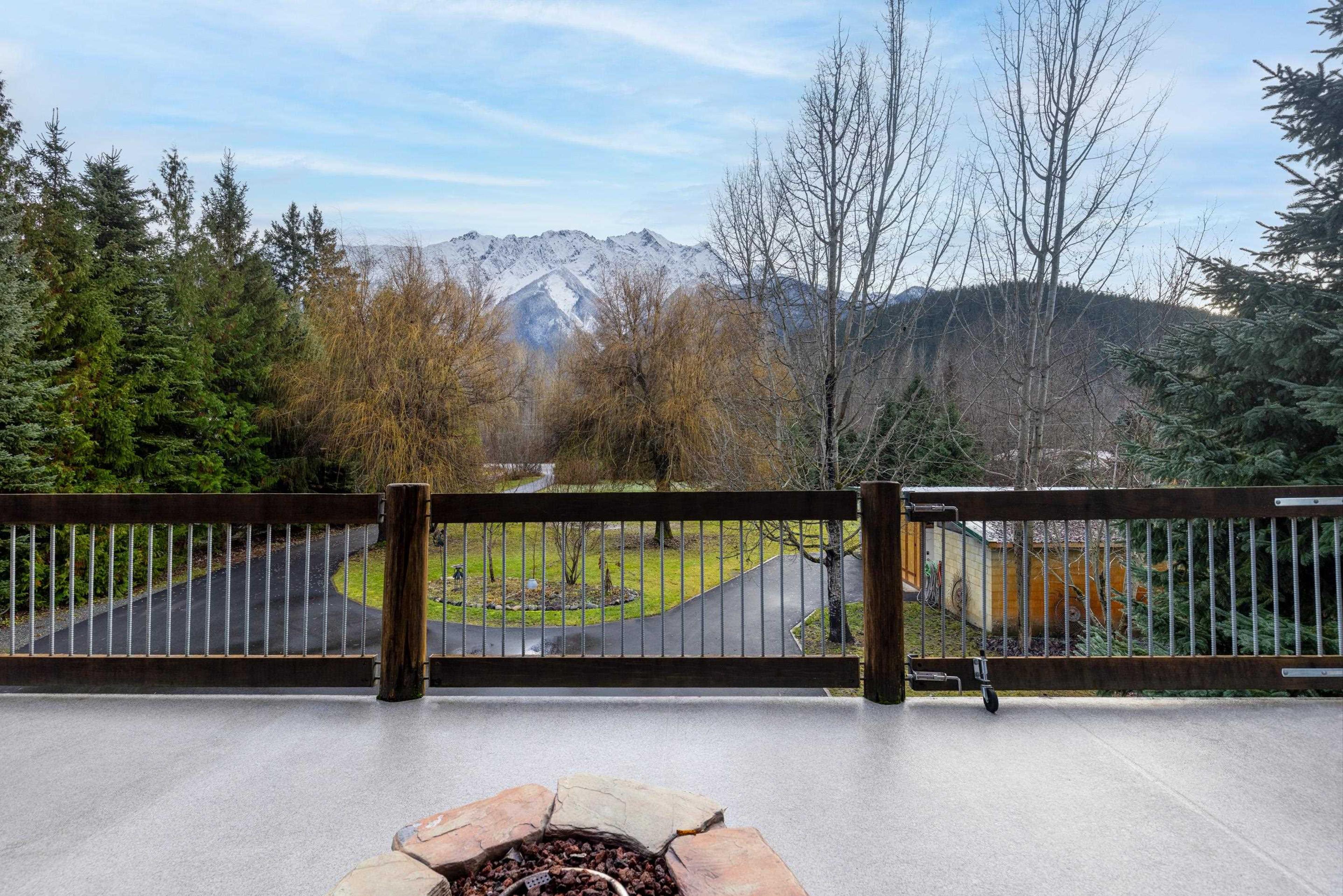 1539 PORTAGE ROAD - 6