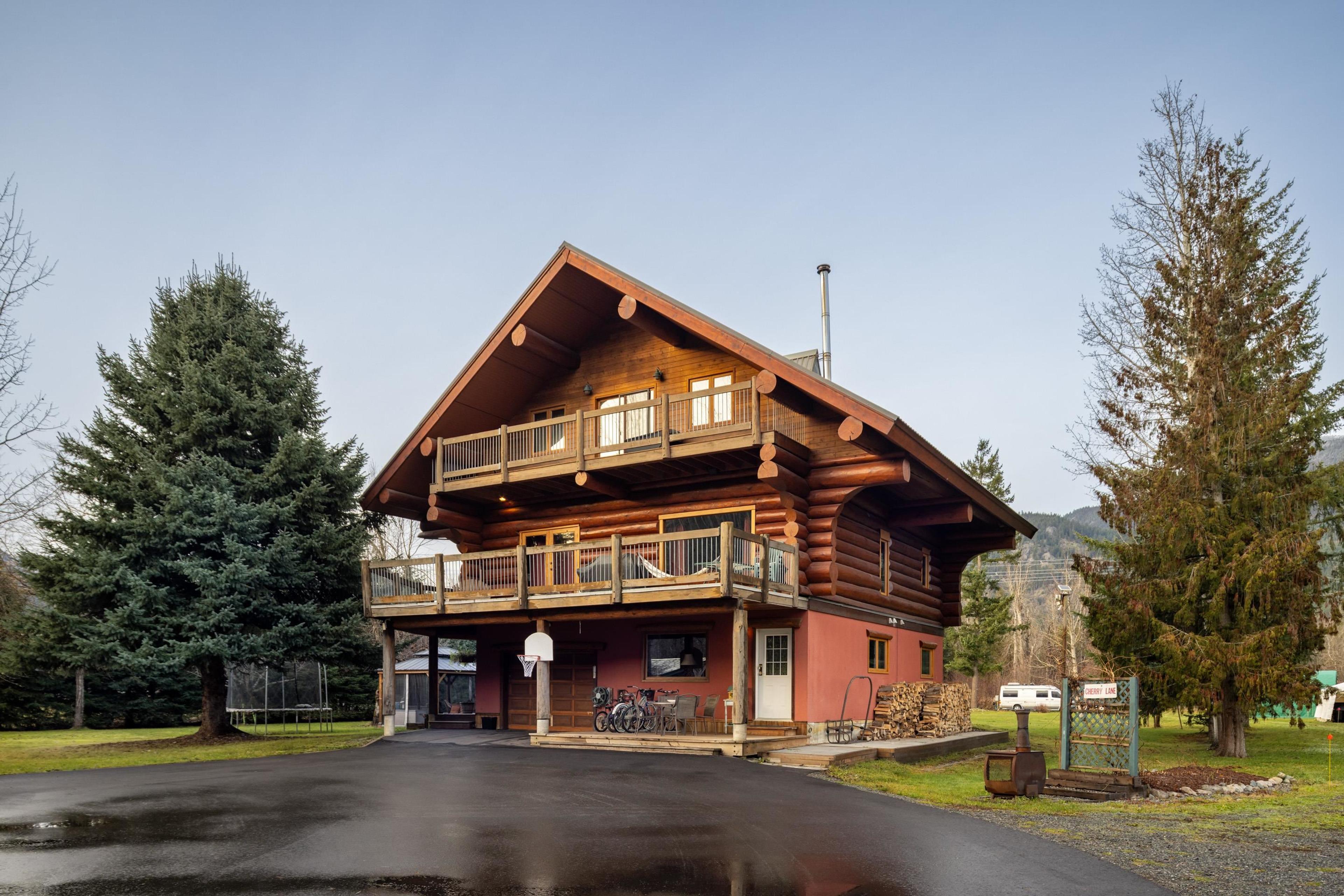 1539 PORTAGE ROAD - Main Image