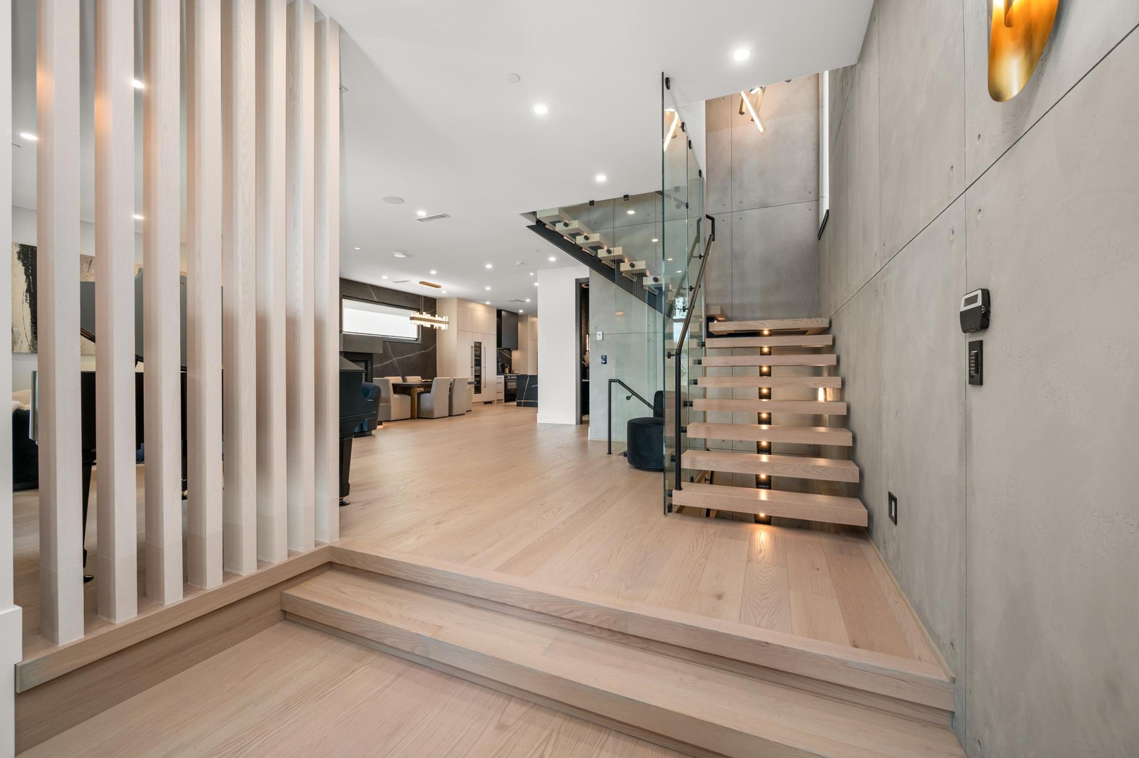 1265 KENT STREET - Image 2