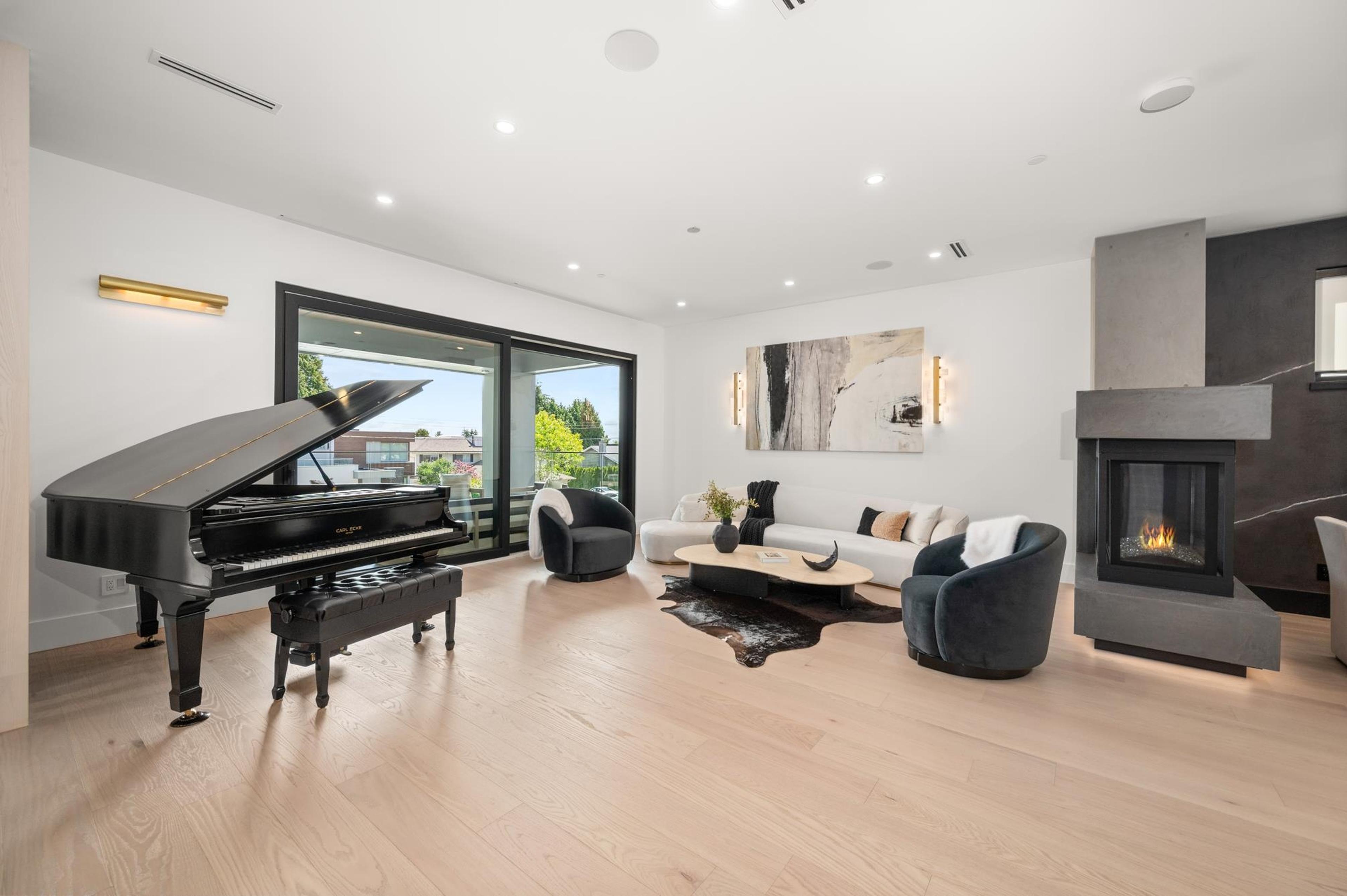 1265 KENT STREET - Image 3