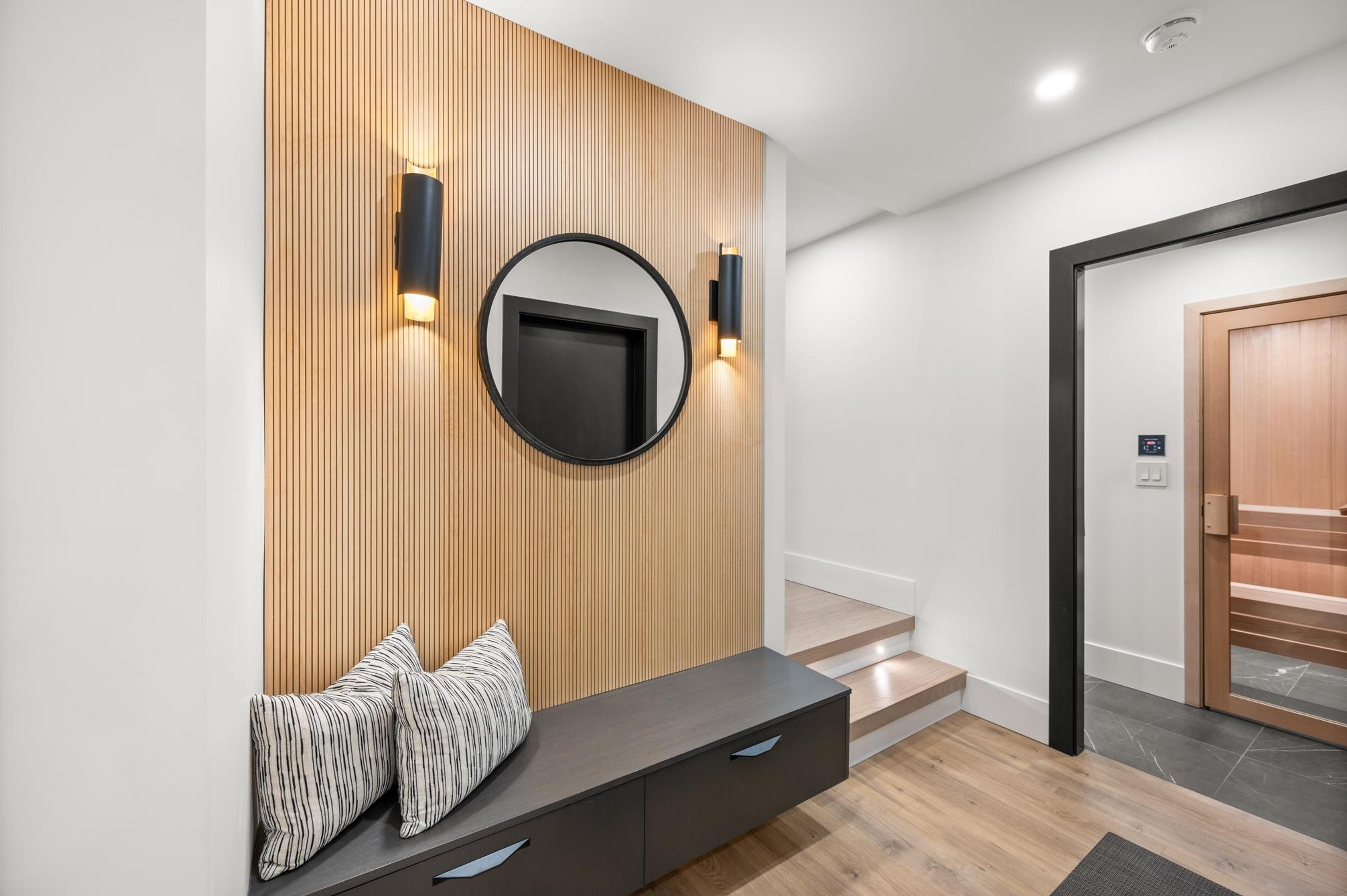 1265 KENT STREET - 36