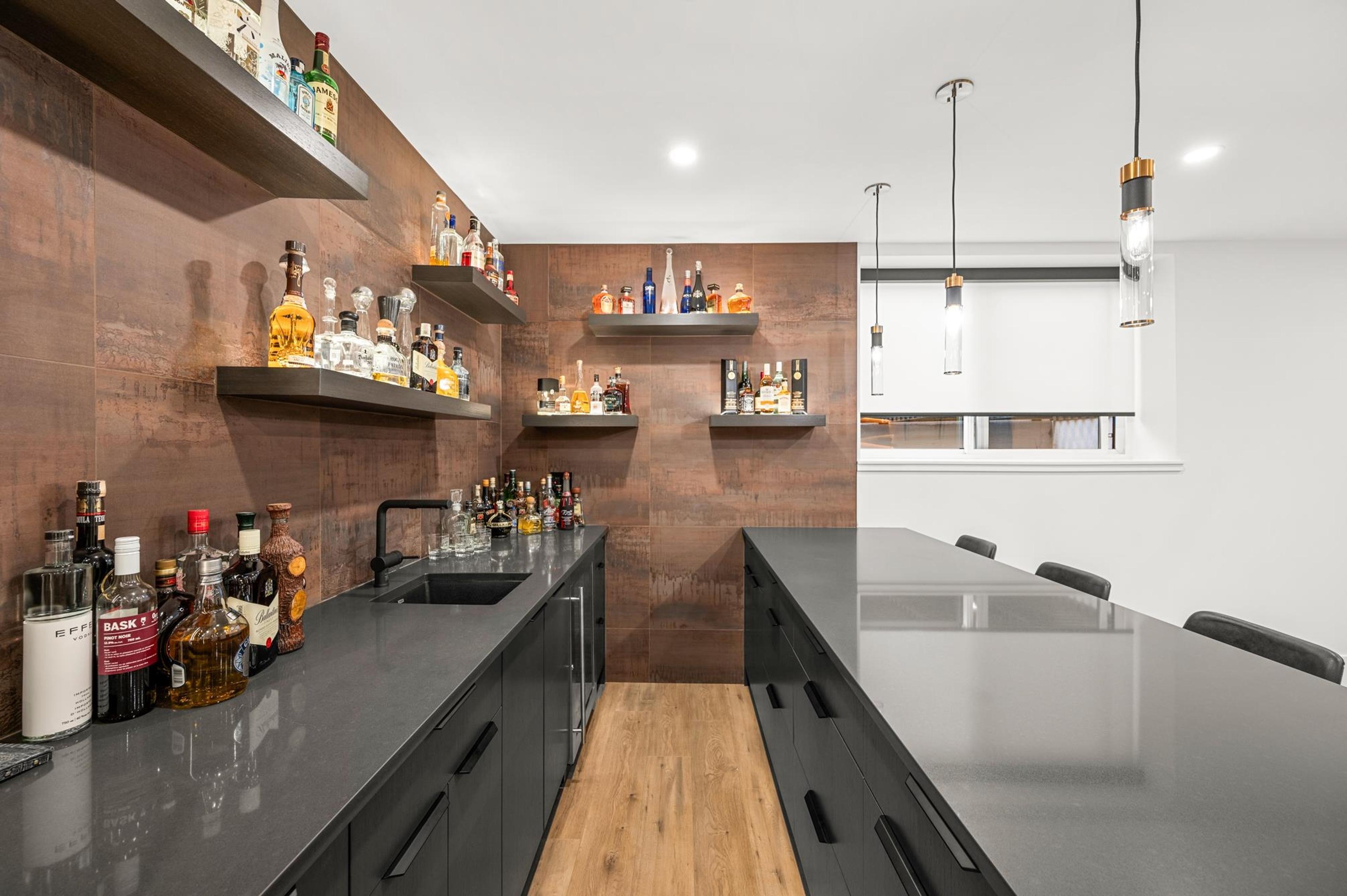 1265 KENT STREET - 20