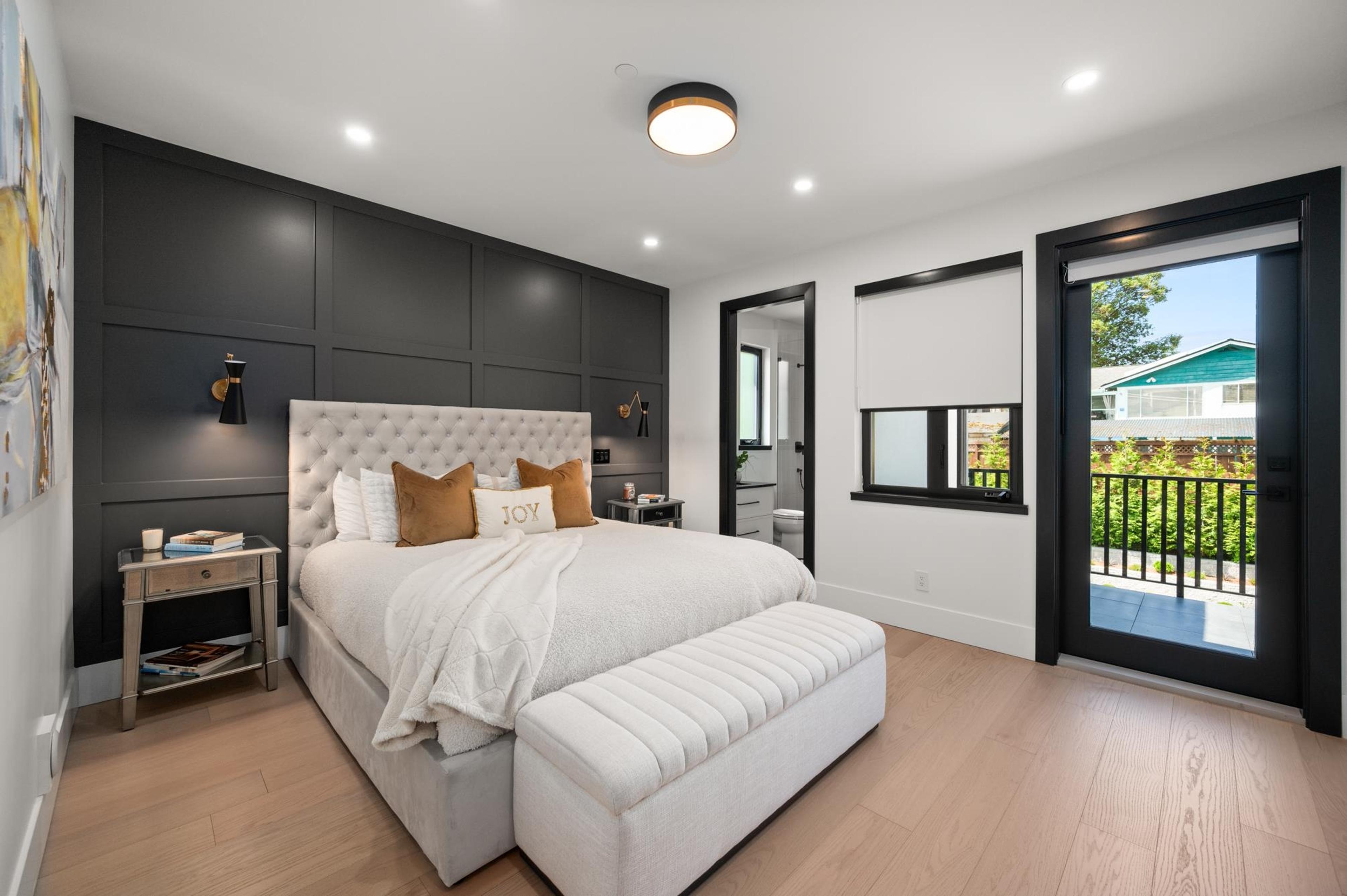 1265 KENT STREET - 30