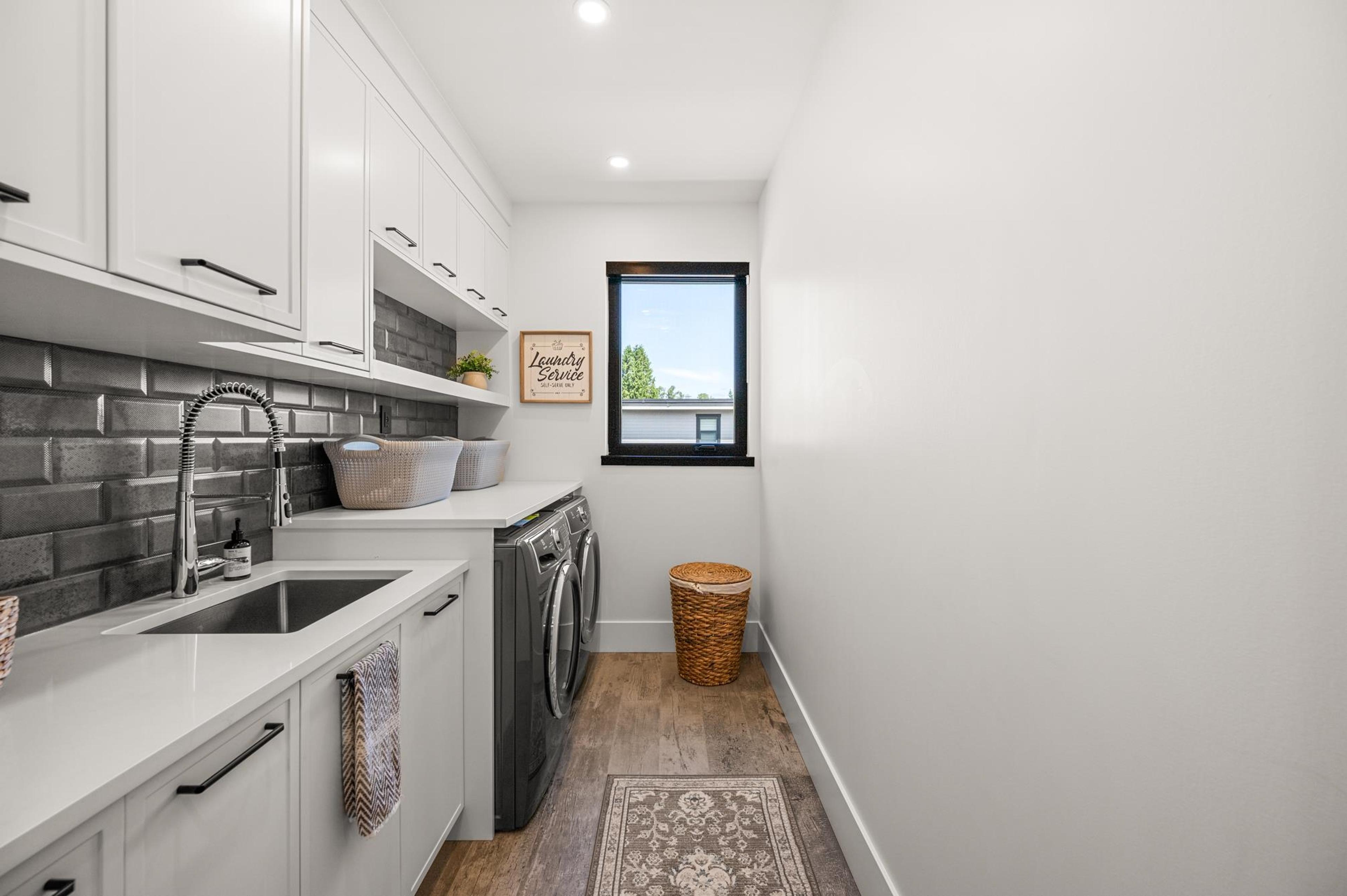 1265 KENT STREET - 38