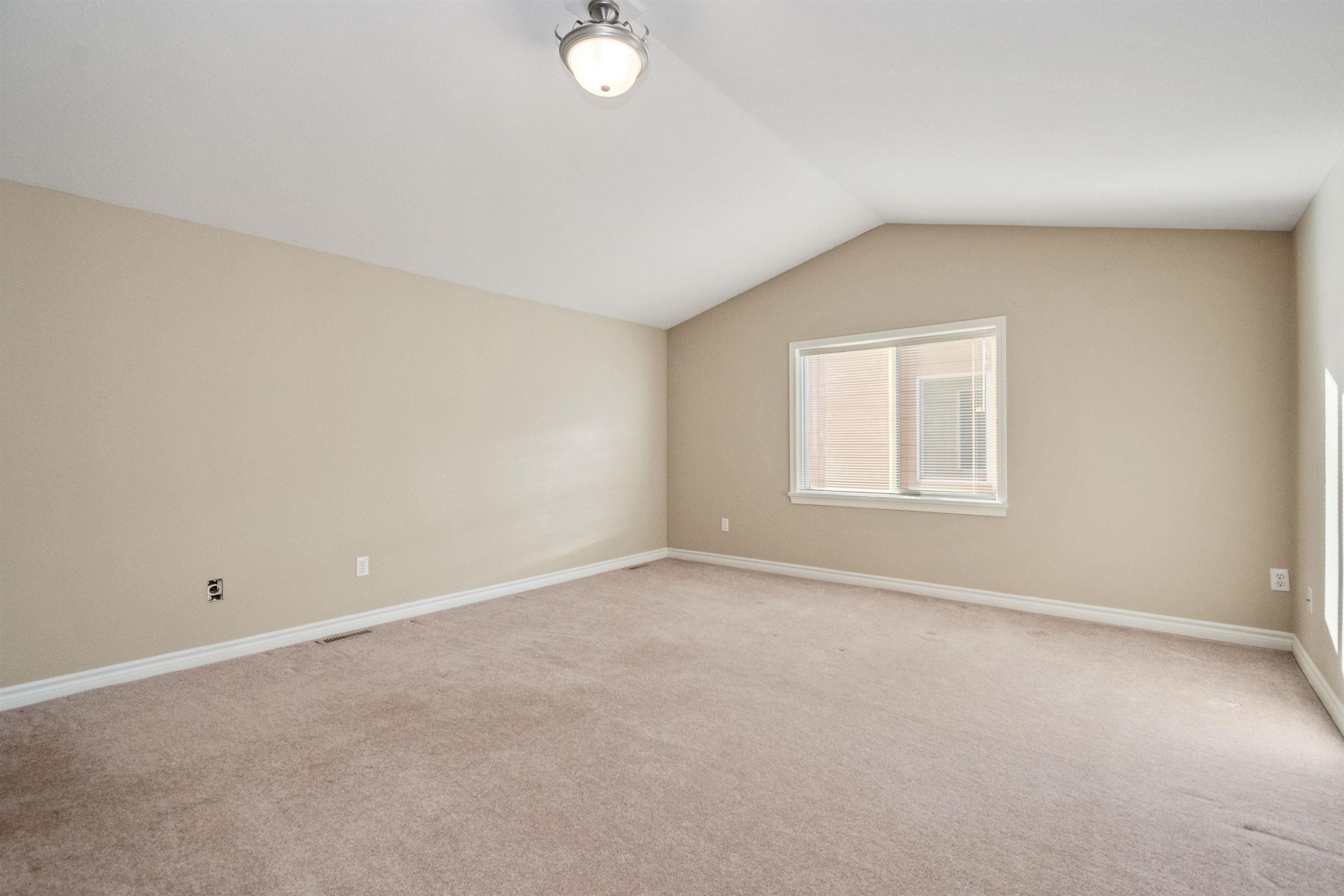 #15 7291 MORROW ROAD - 27