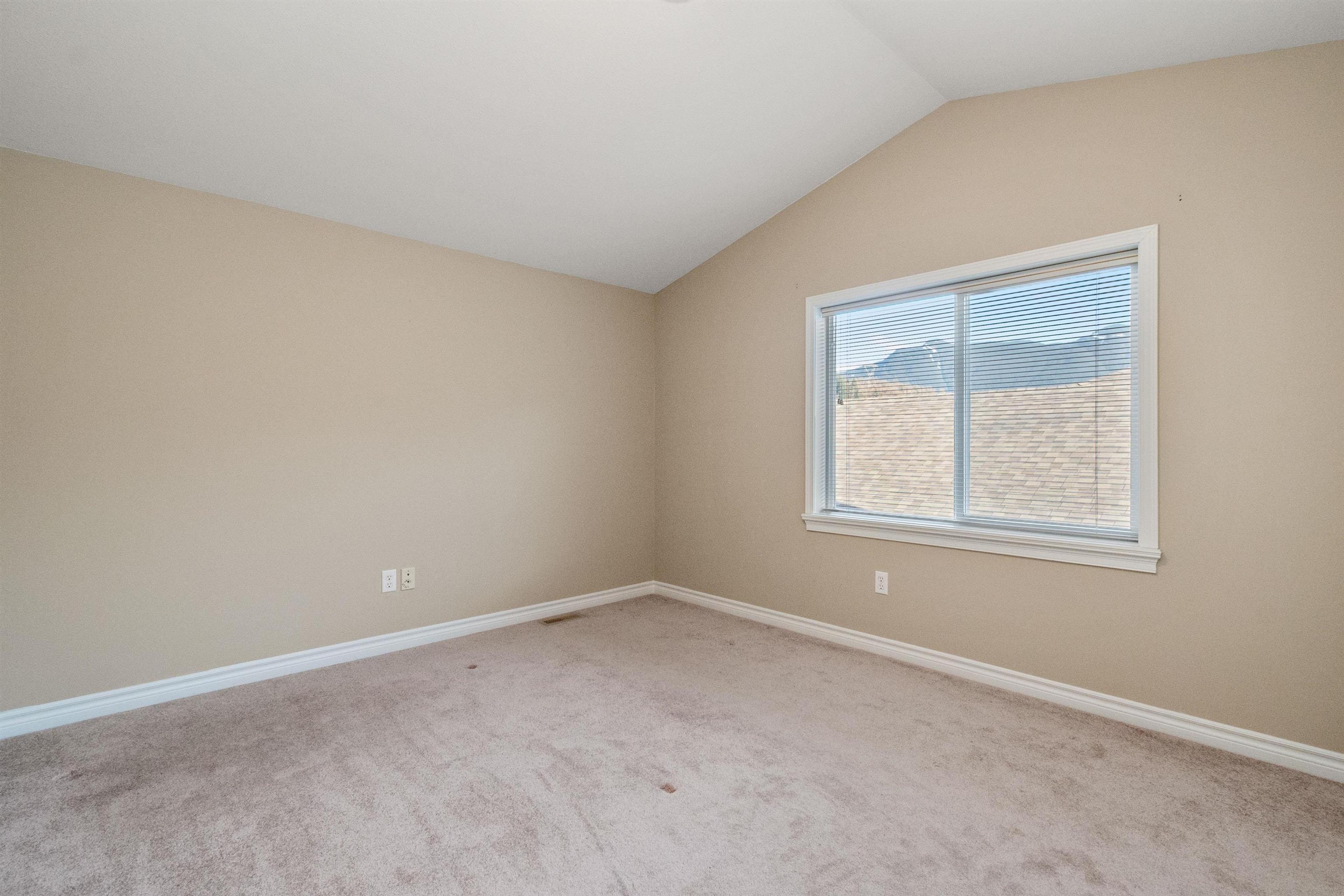 #15 7291 MORROW ROAD - 28