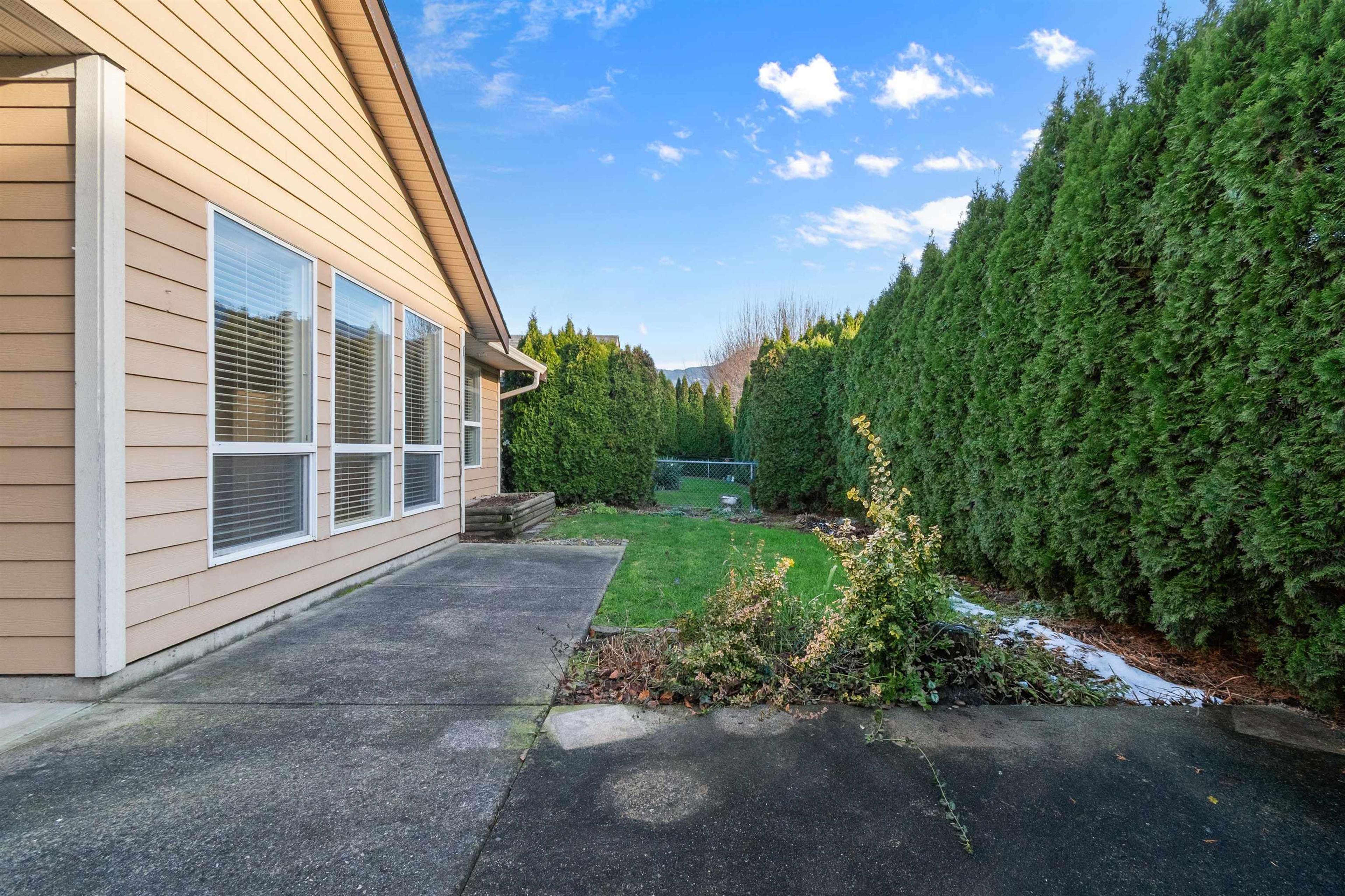 #15 7291 MORROW ROAD - 33