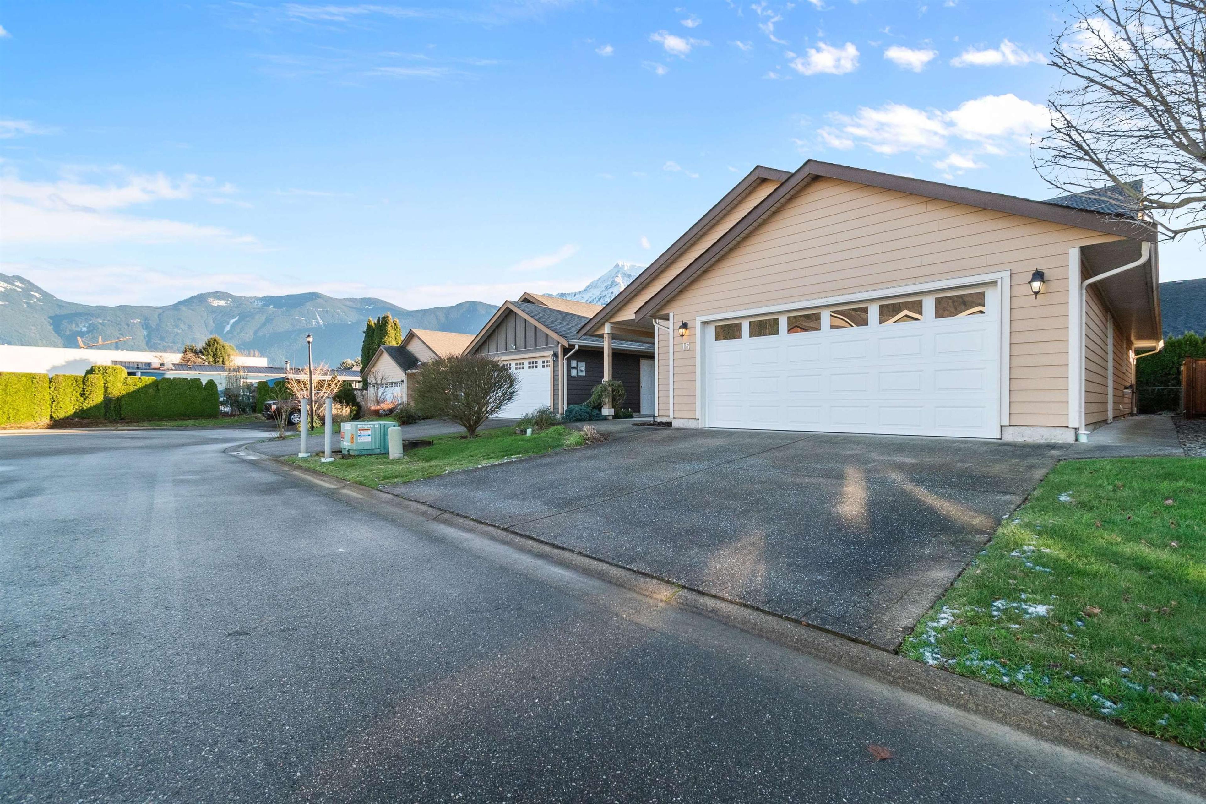 #15 7291 MORROW ROAD - 40