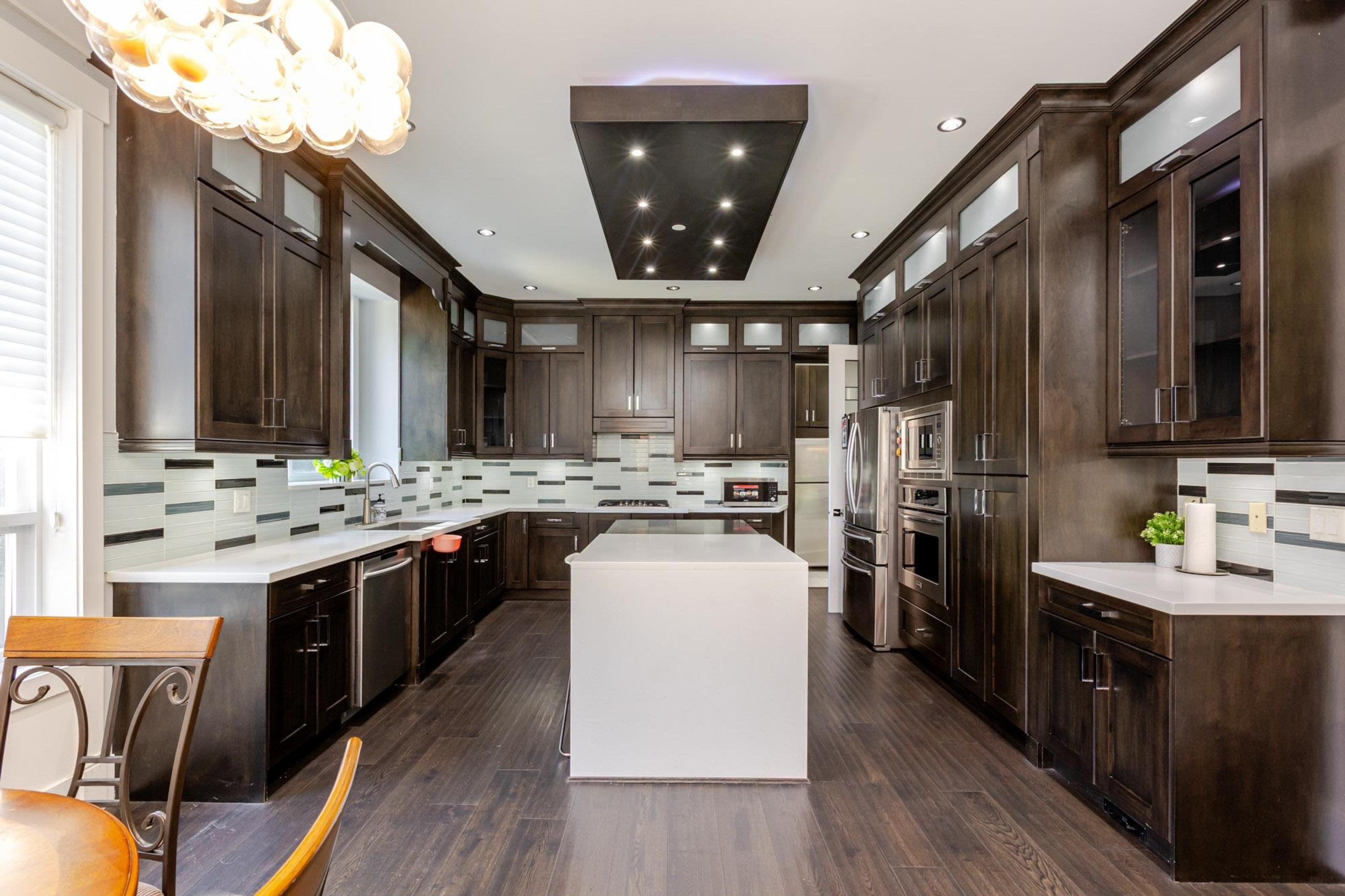 1540 MAPLE STREET - 9