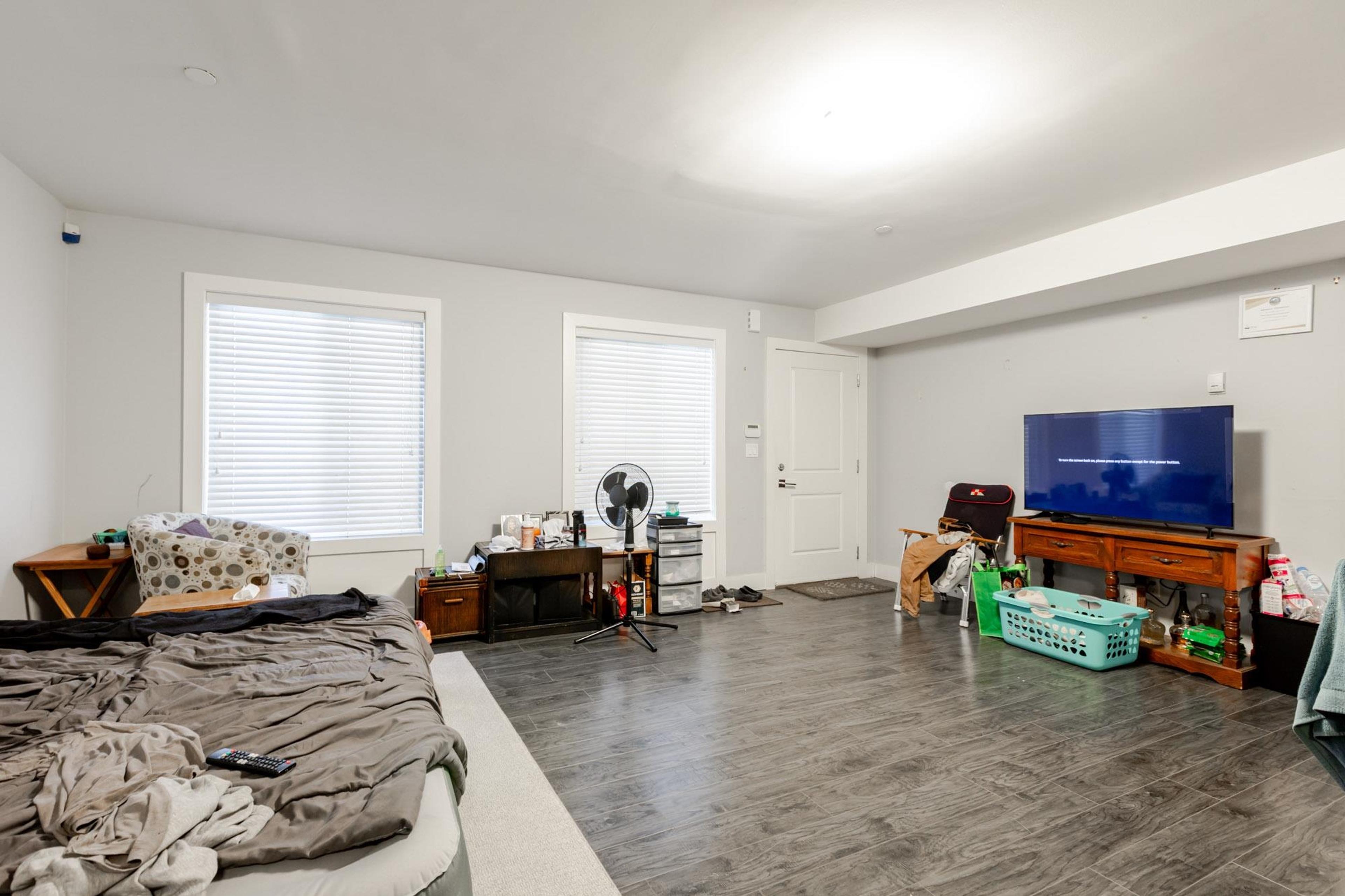 1540 MAPLE STREET - 30