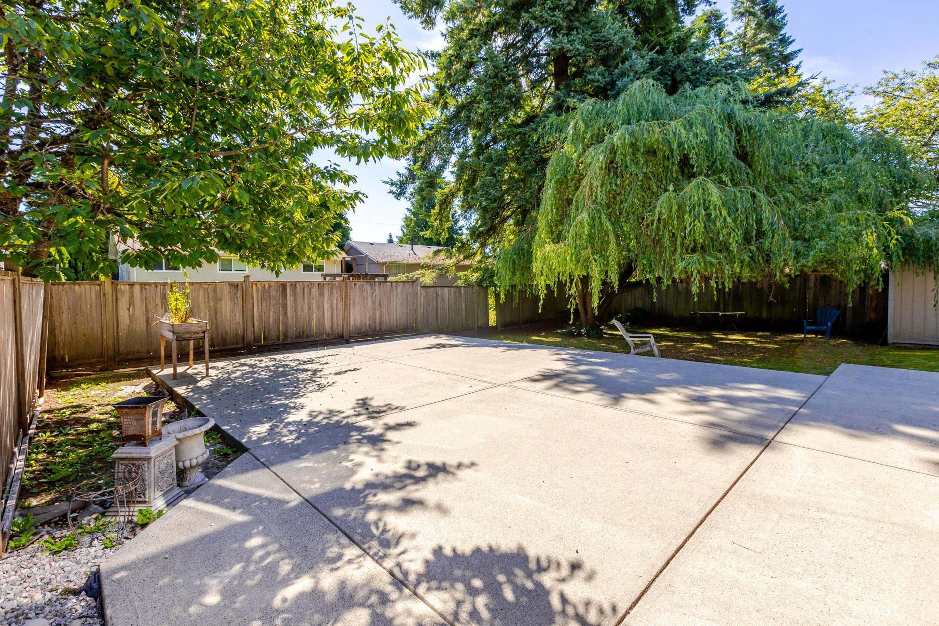 1540 MAPLE STREET - 37