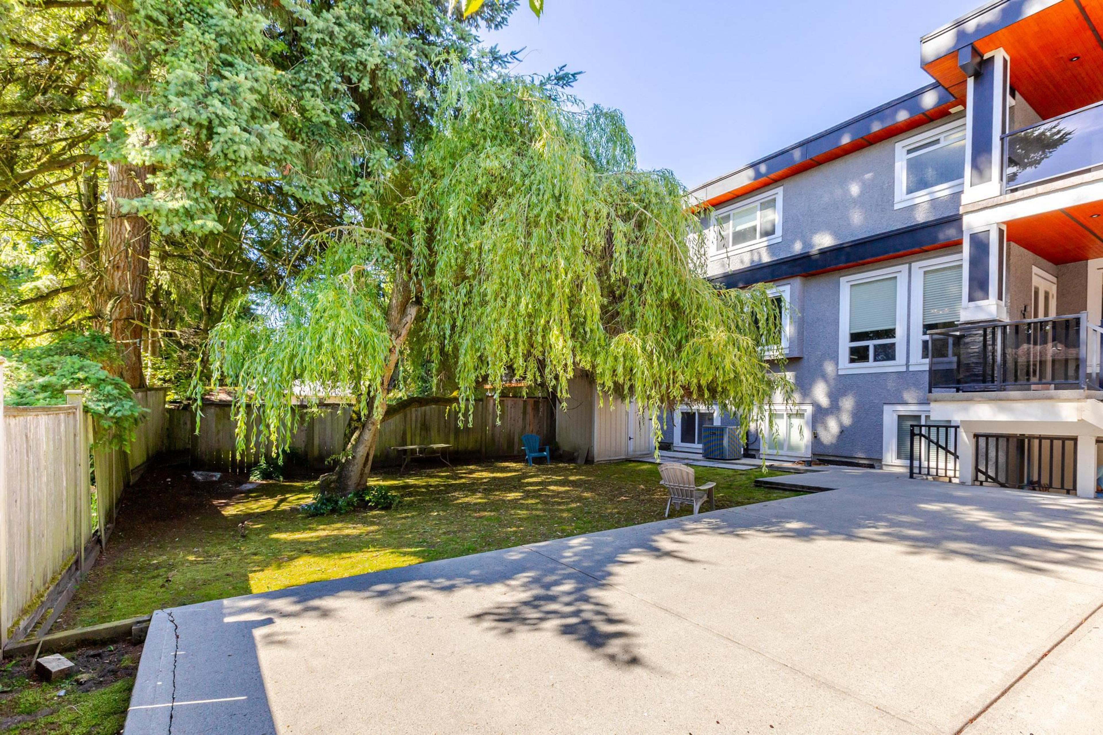 1540 MAPLE STREET - 39