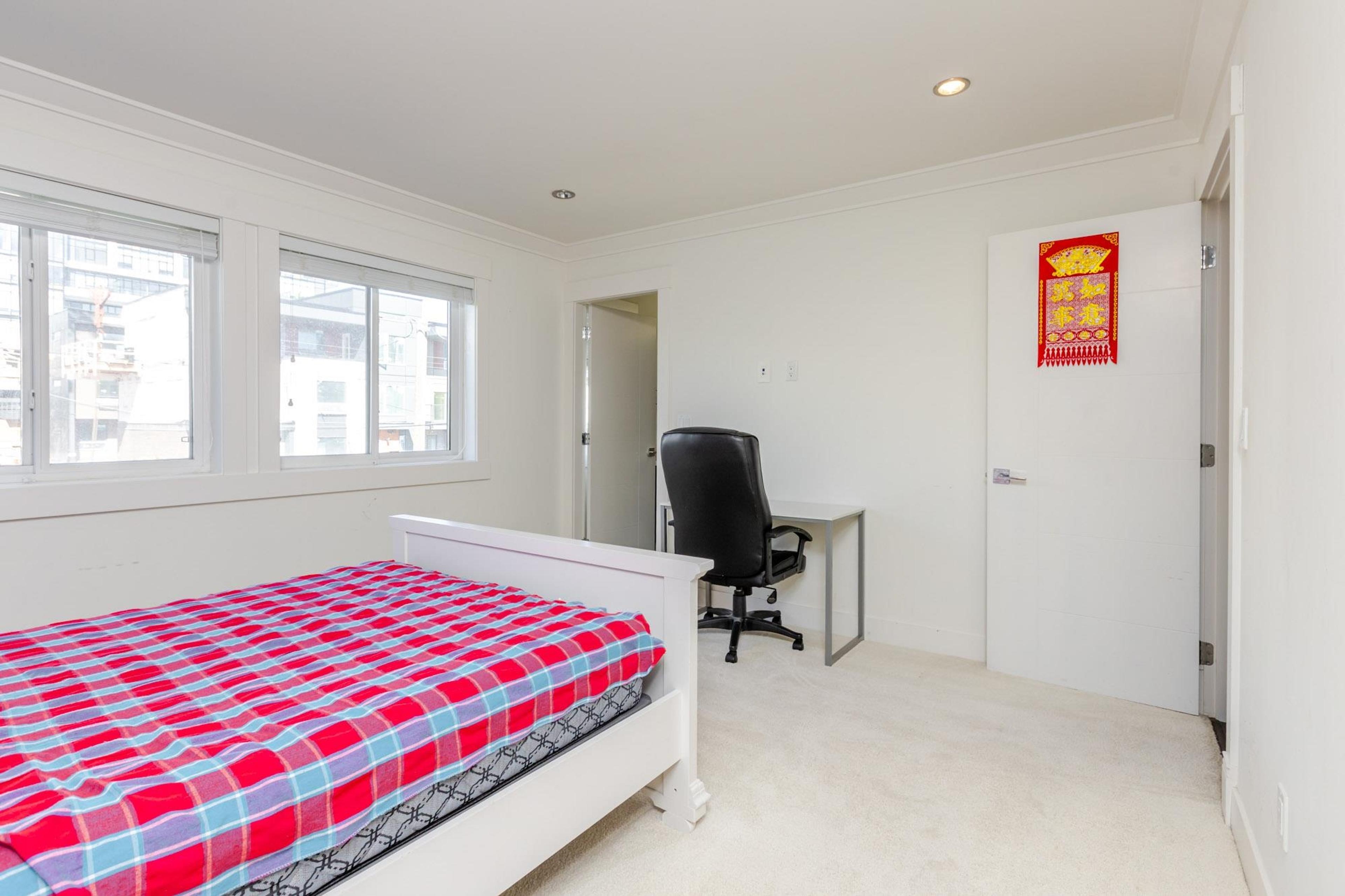 1540 MAPLE STREET - 21