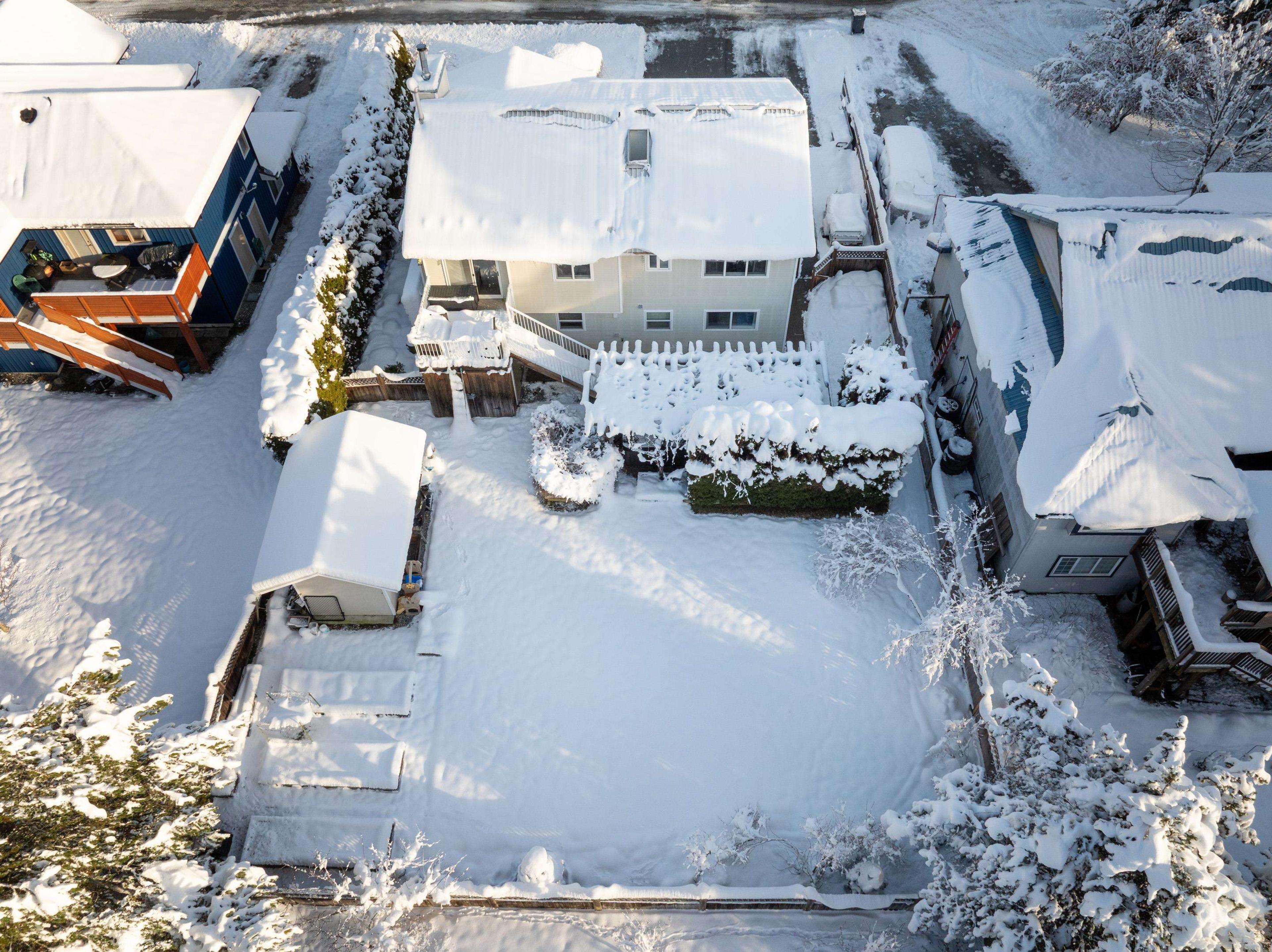 7391 LARCH STREET - 32