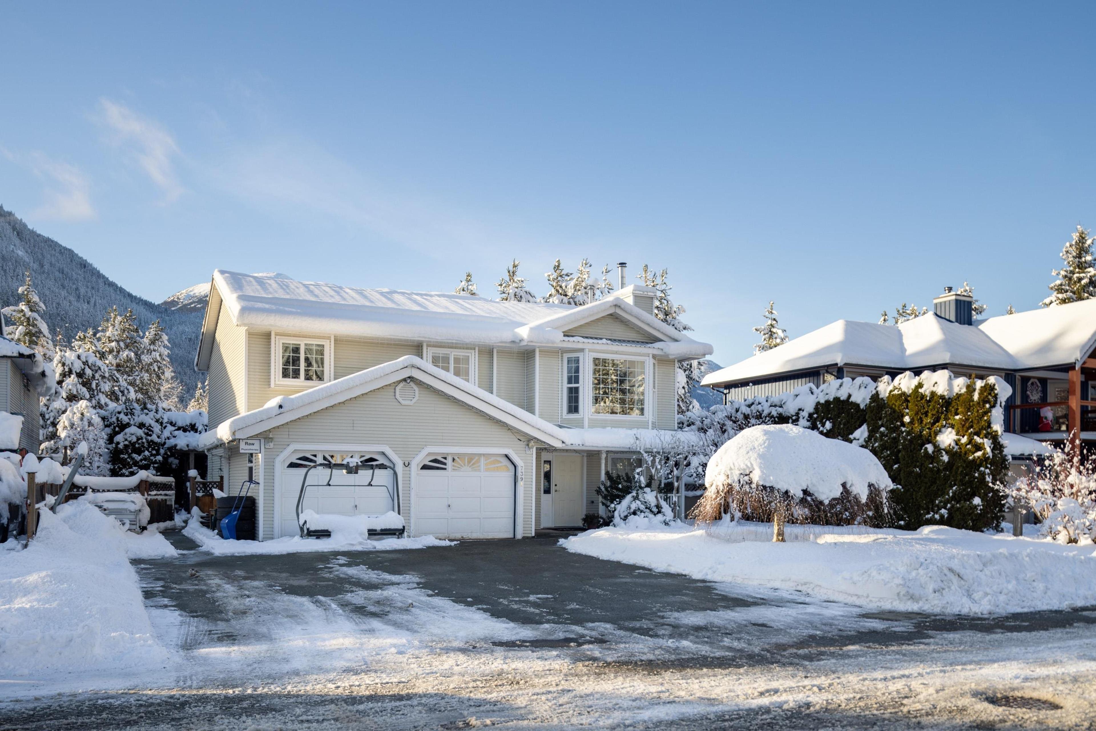 7391 LARCH STREET - 33