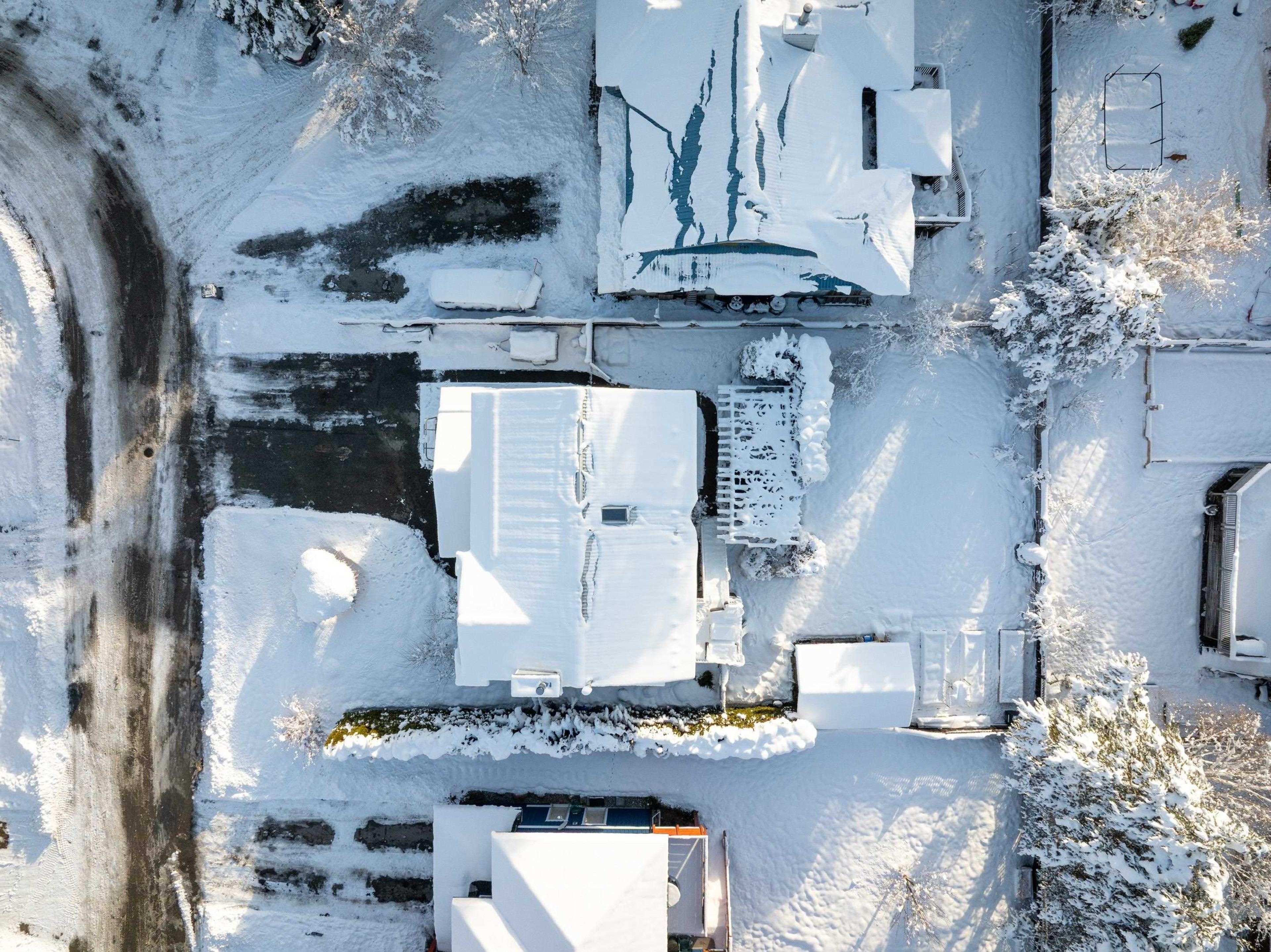 7391 LARCH STREET - 35