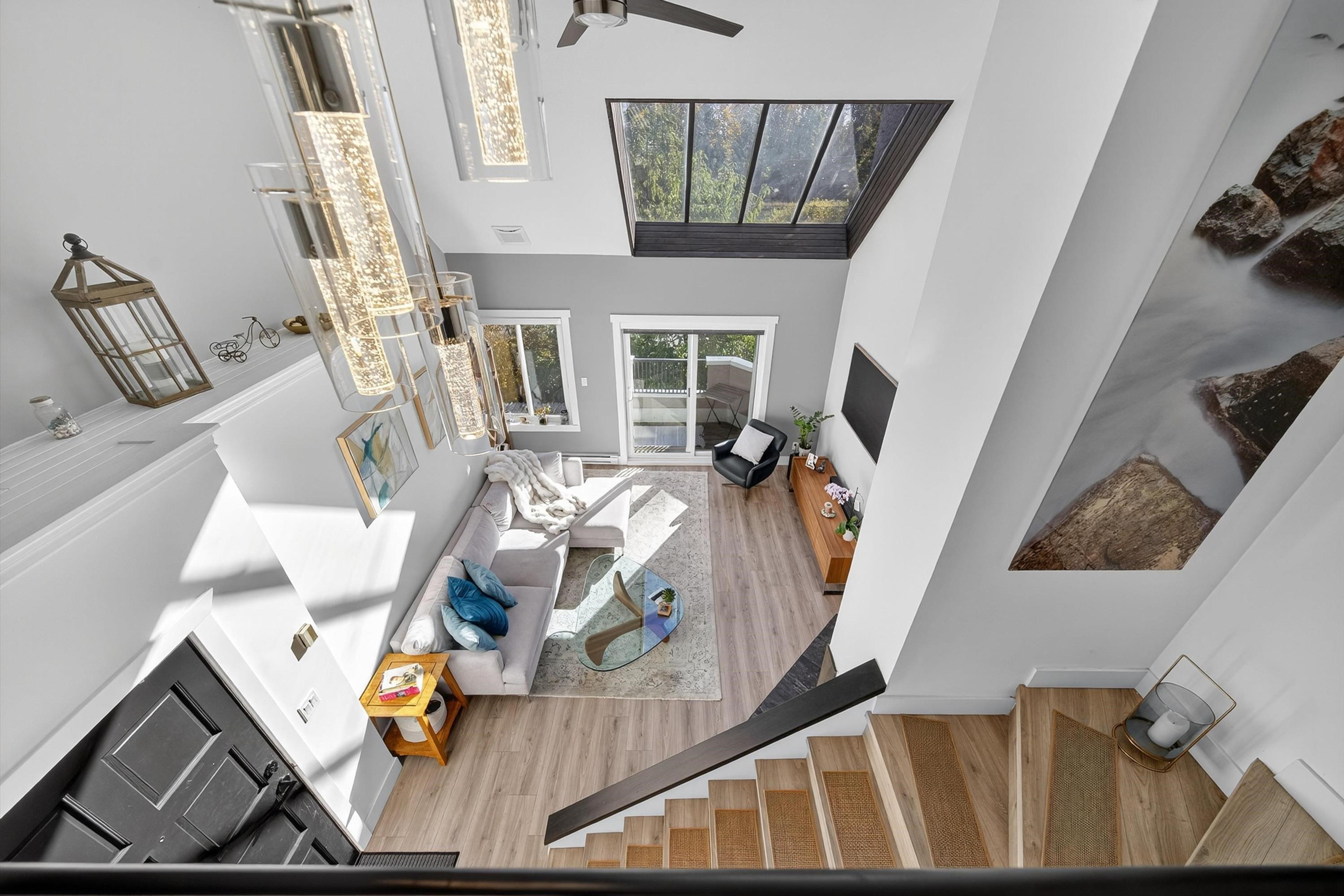 #11 15971 MARINE DRIVE - 6