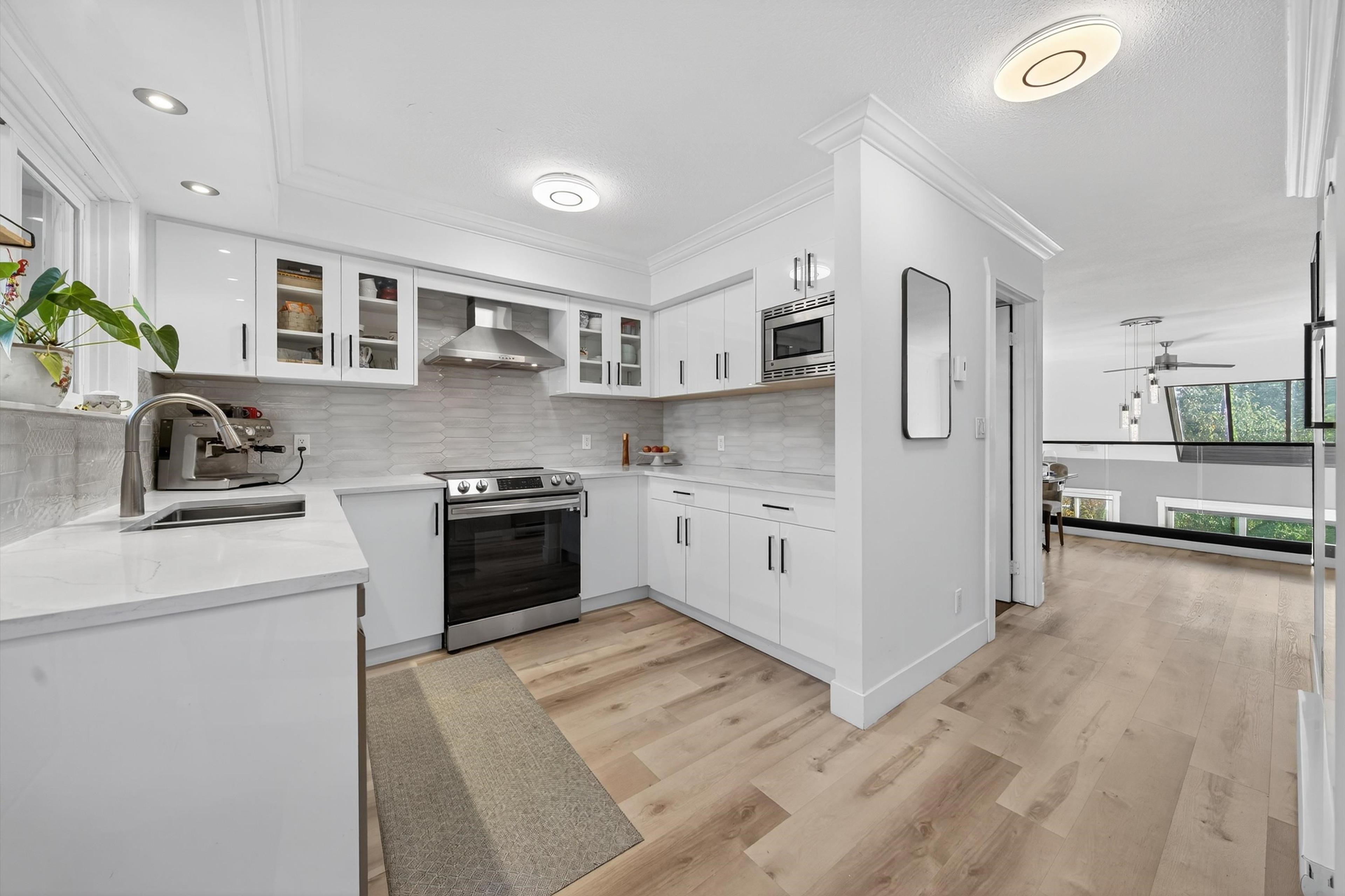 #11 15971 MARINE DRIVE - 12