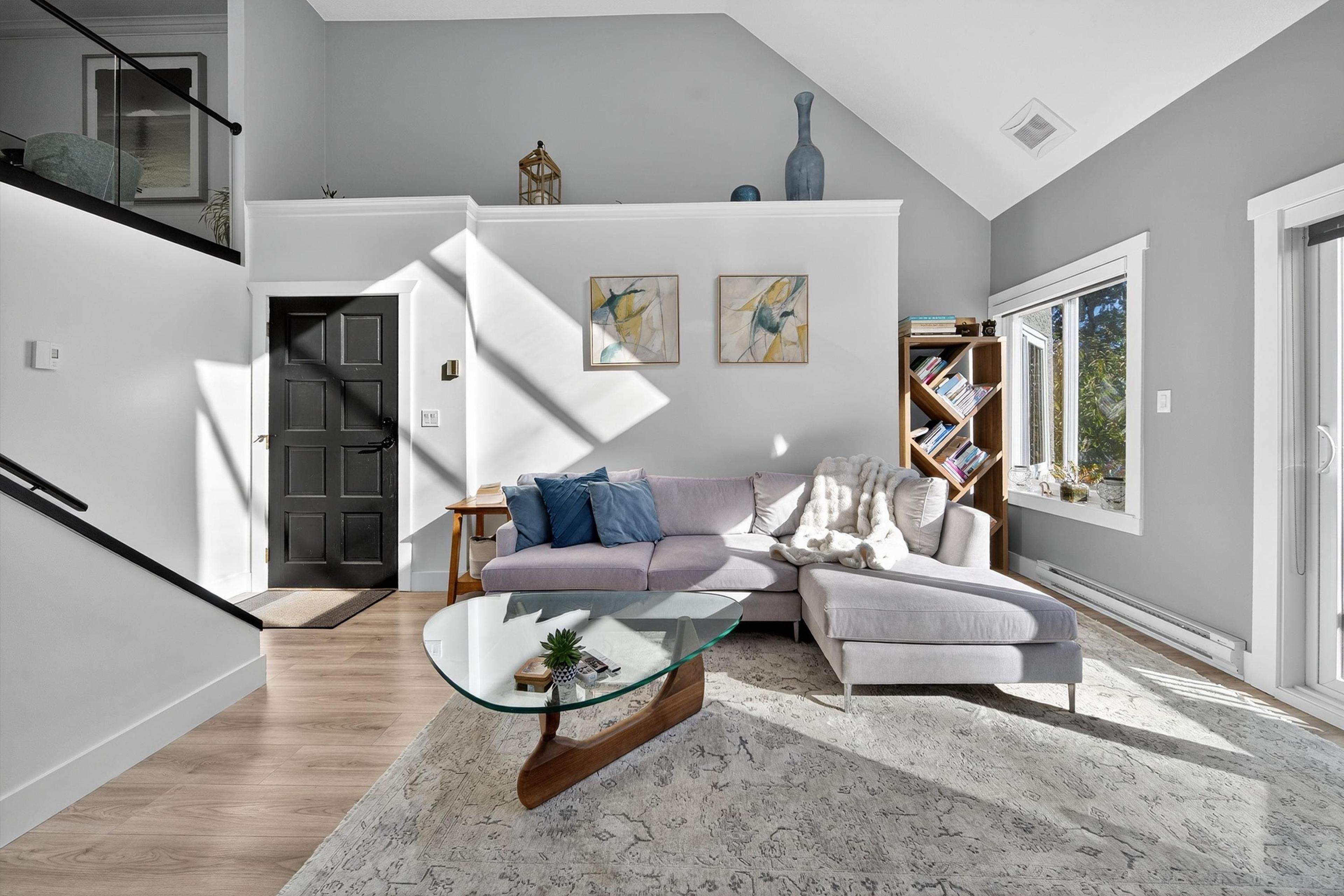 #11 15971 MARINE DRIVE - 7