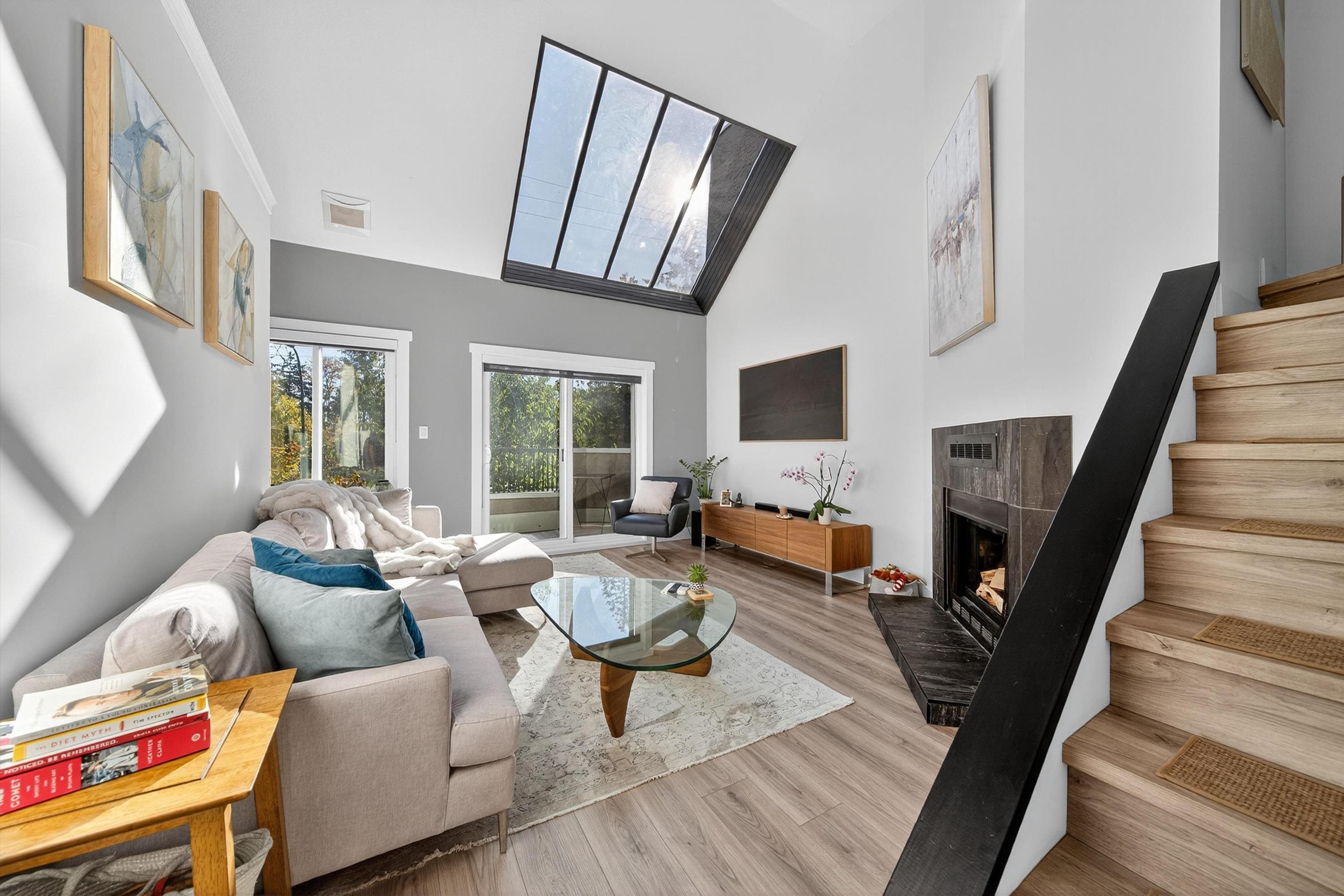 #11 15971 MARINE DRIVE - 5