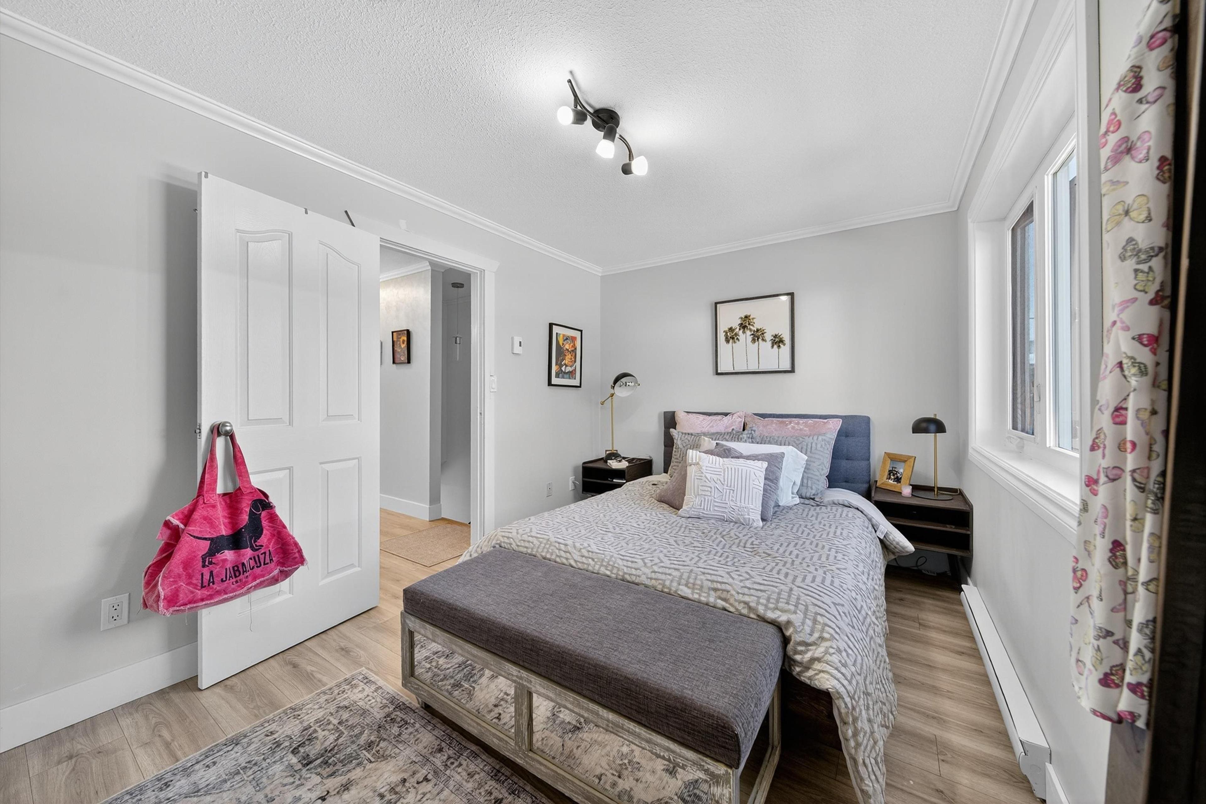 #11 15971 MARINE DRIVE - 20