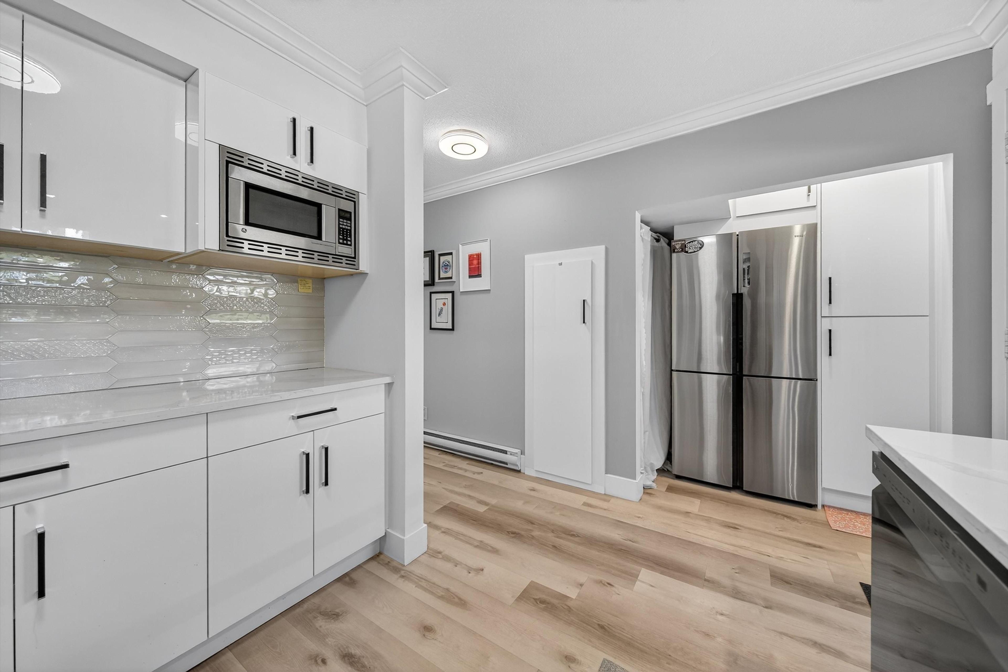 #11 15971 MARINE DRIVE - 14