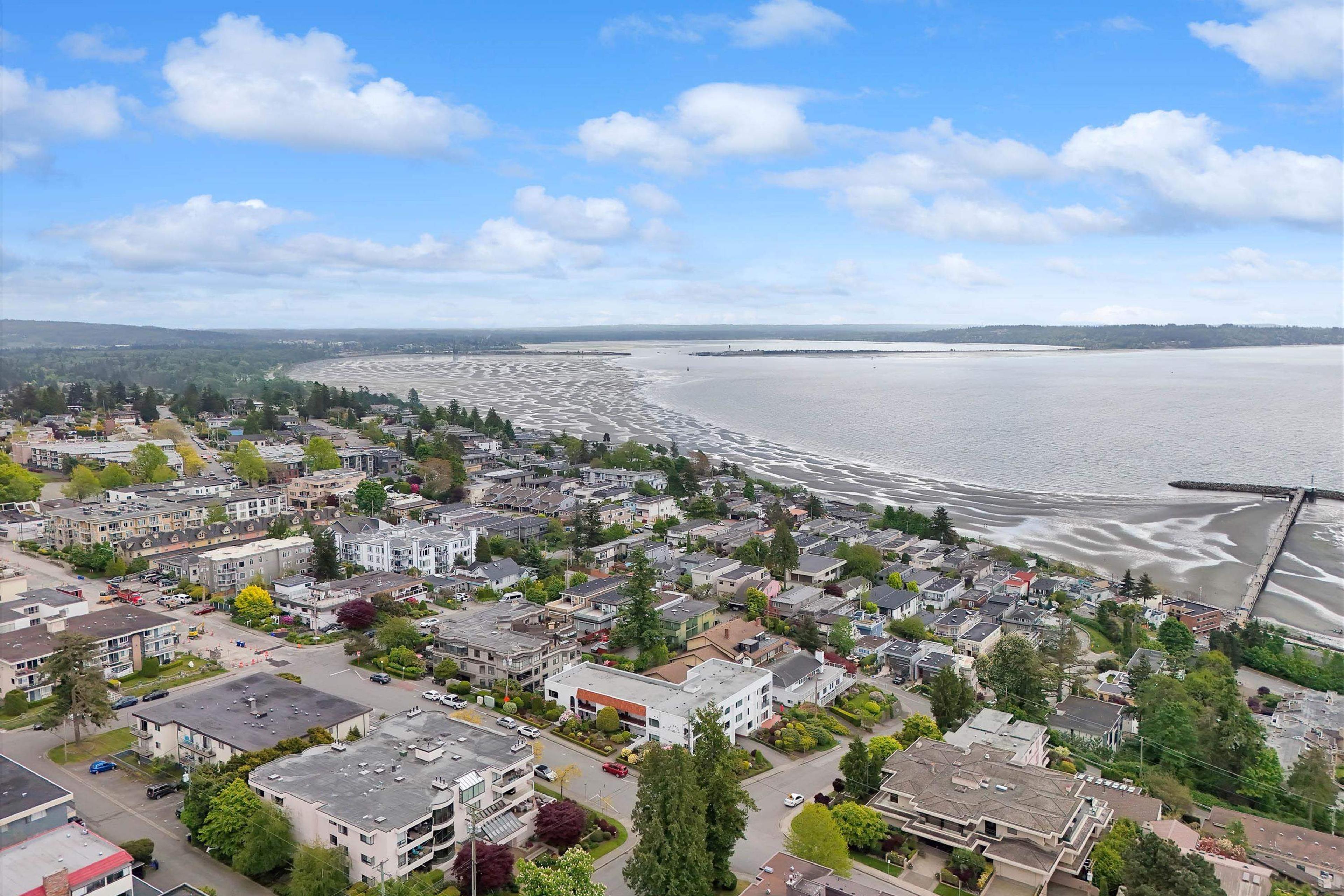 #11 15971 MARINE DRIVE - 37