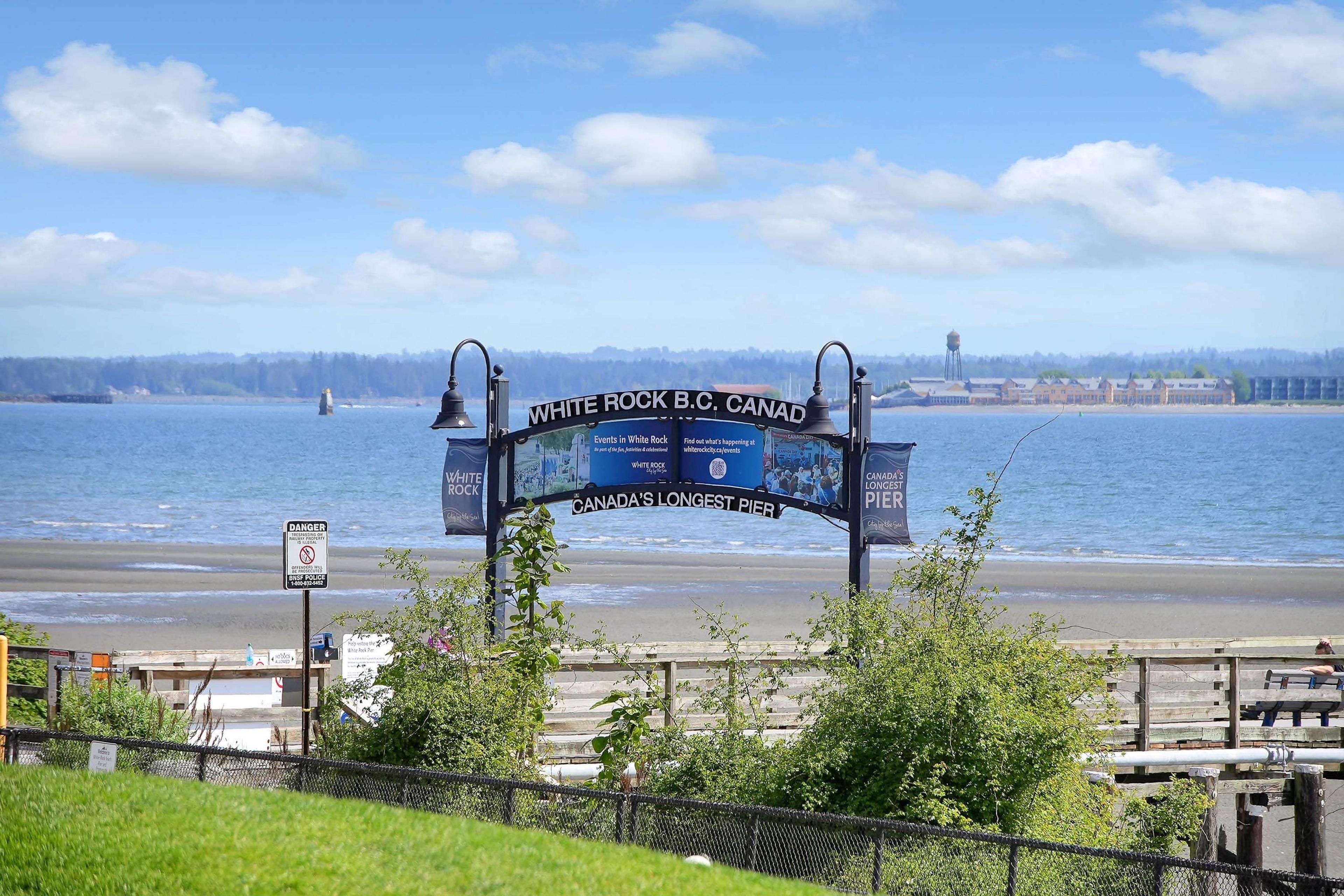 #11 15971 MARINE DRIVE - 35