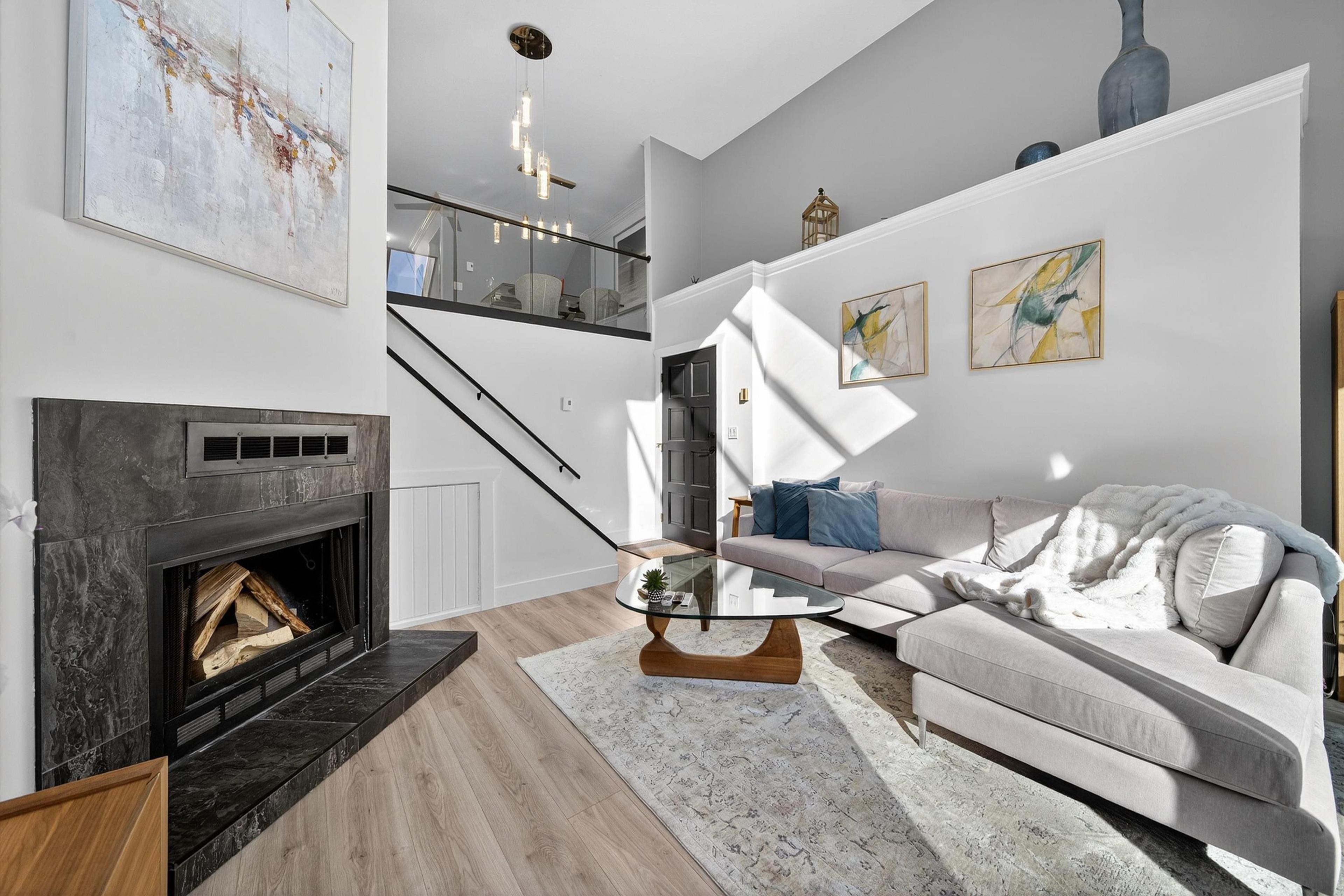 #11 15971 MARINE DRIVE - 4