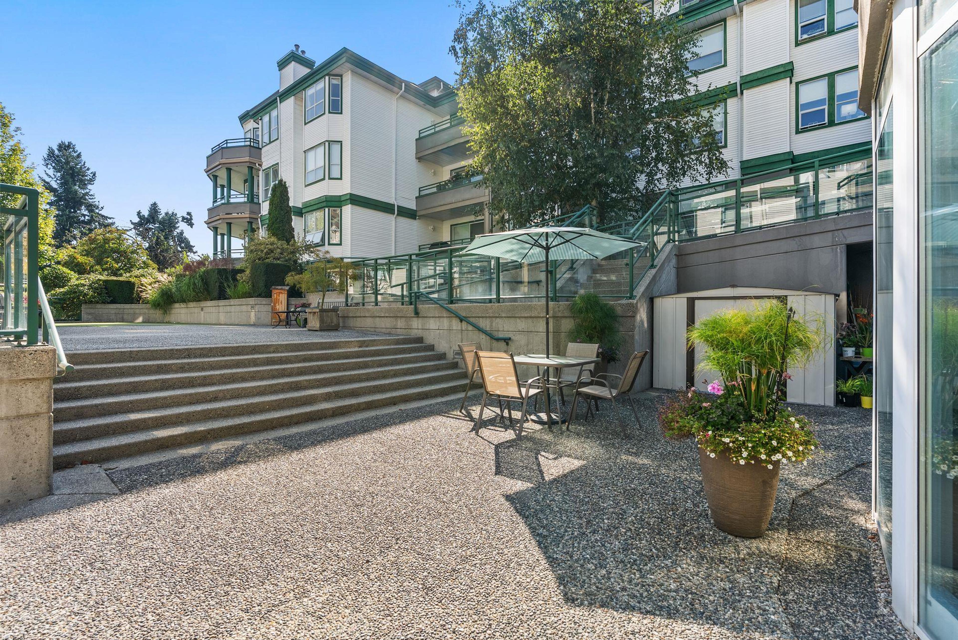 #404 1576 MERKLIN STREET - 36