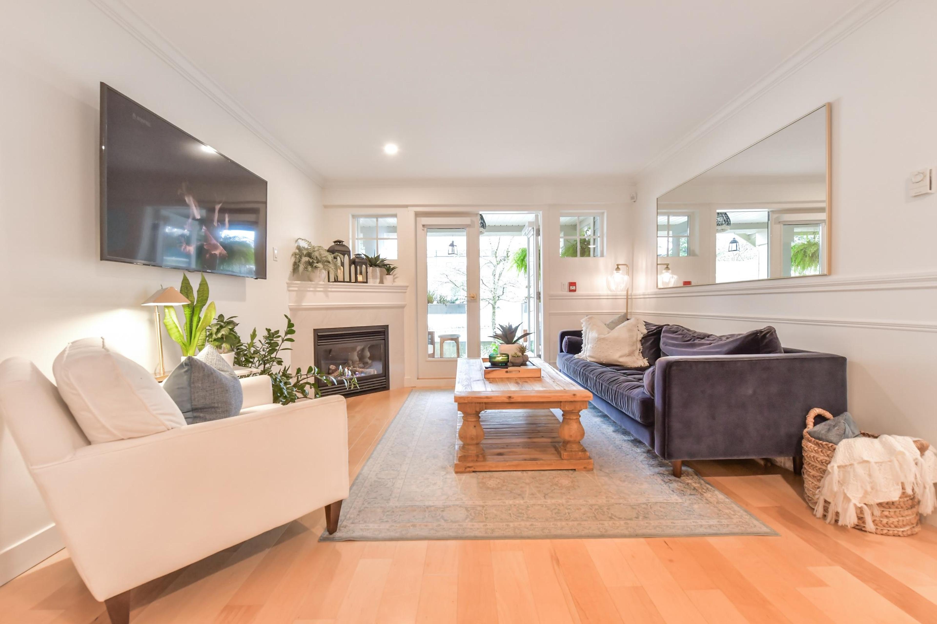 #203 15621 MARINE DRIVE - 6