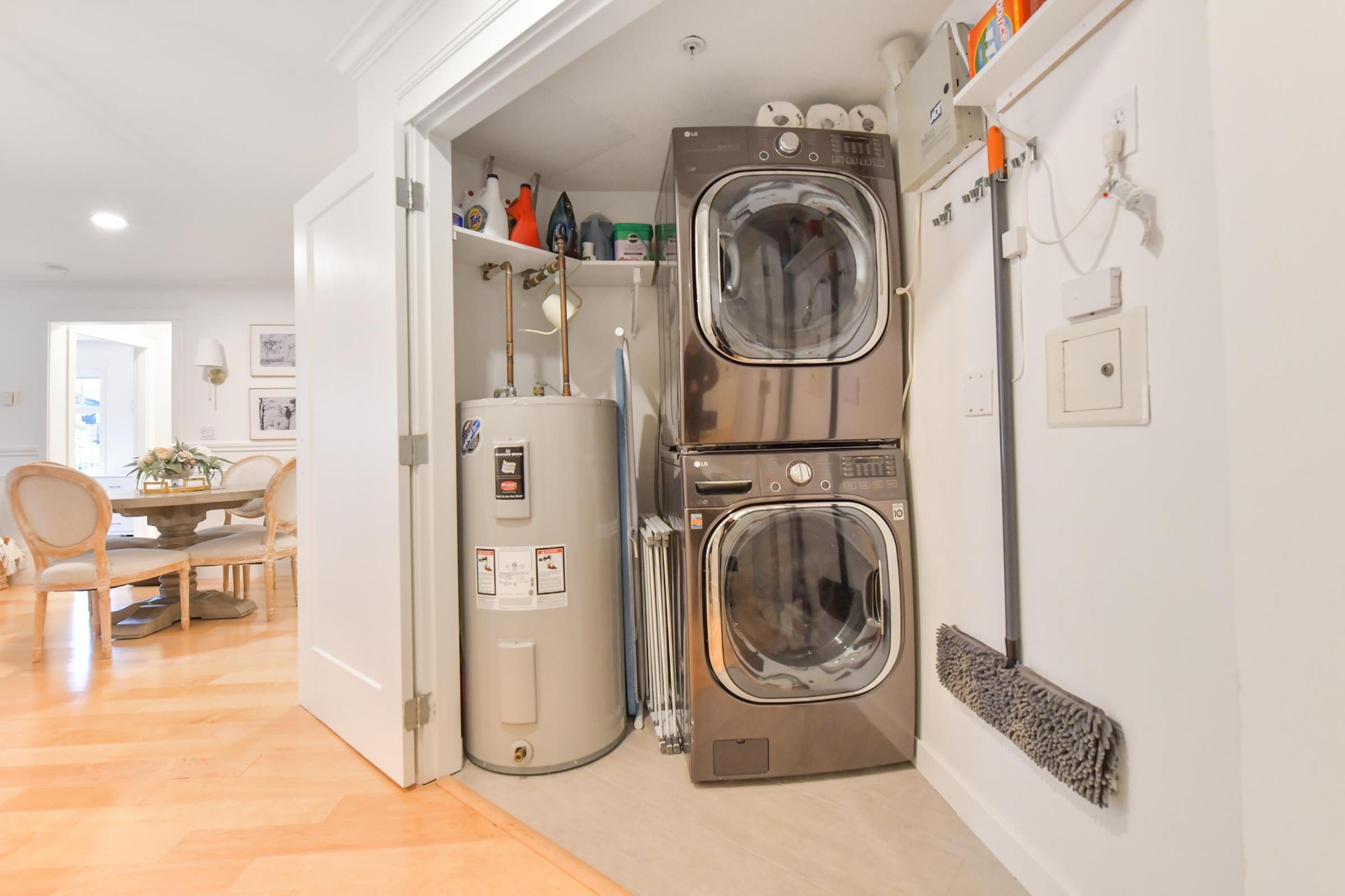 #203 15621 MARINE DRIVE - 18