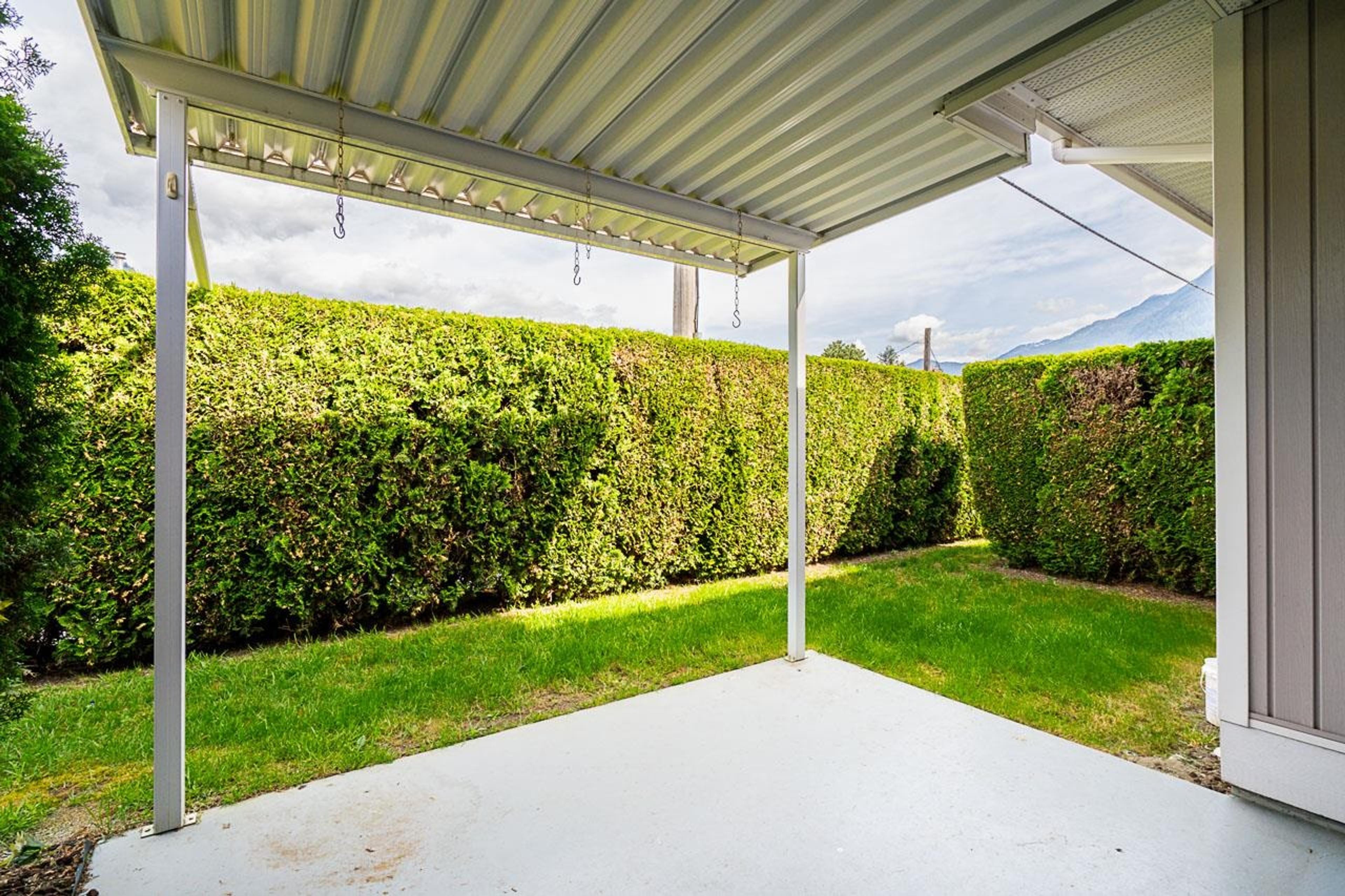 #6 659 DOUGLAS STREET - 23