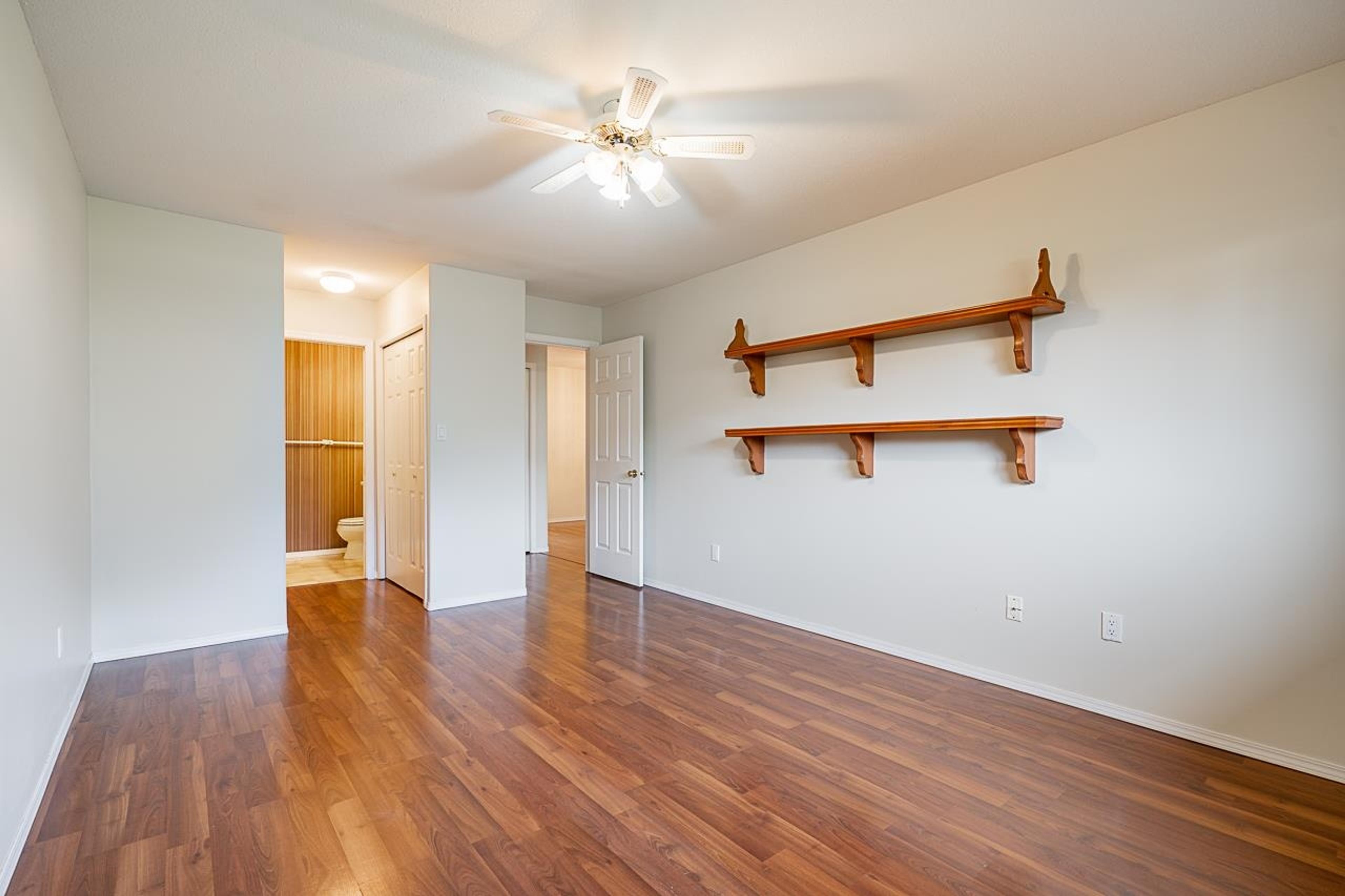 #6 659 DOUGLAS STREET - 18