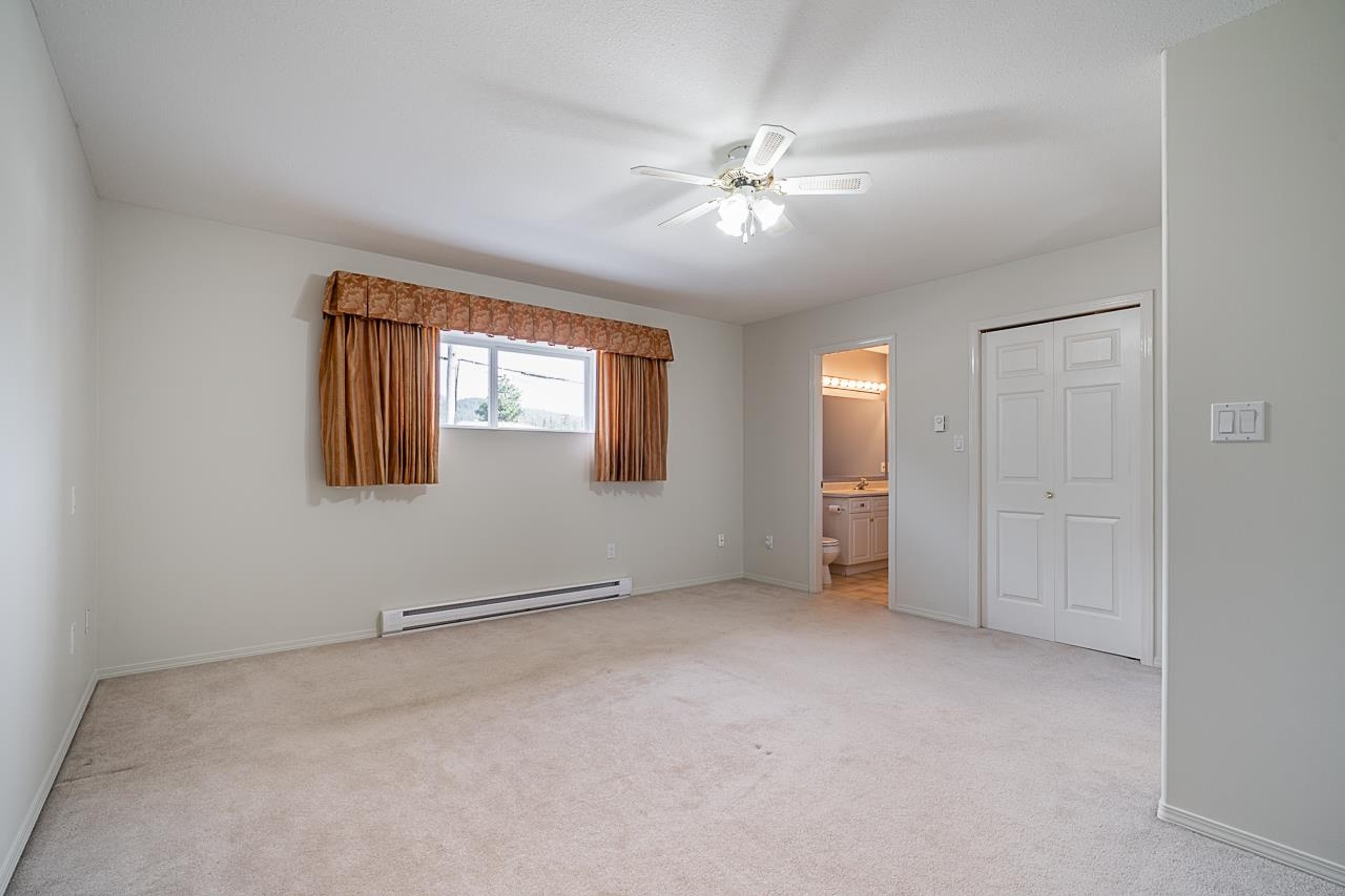 #6 659 DOUGLAS STREET - 19