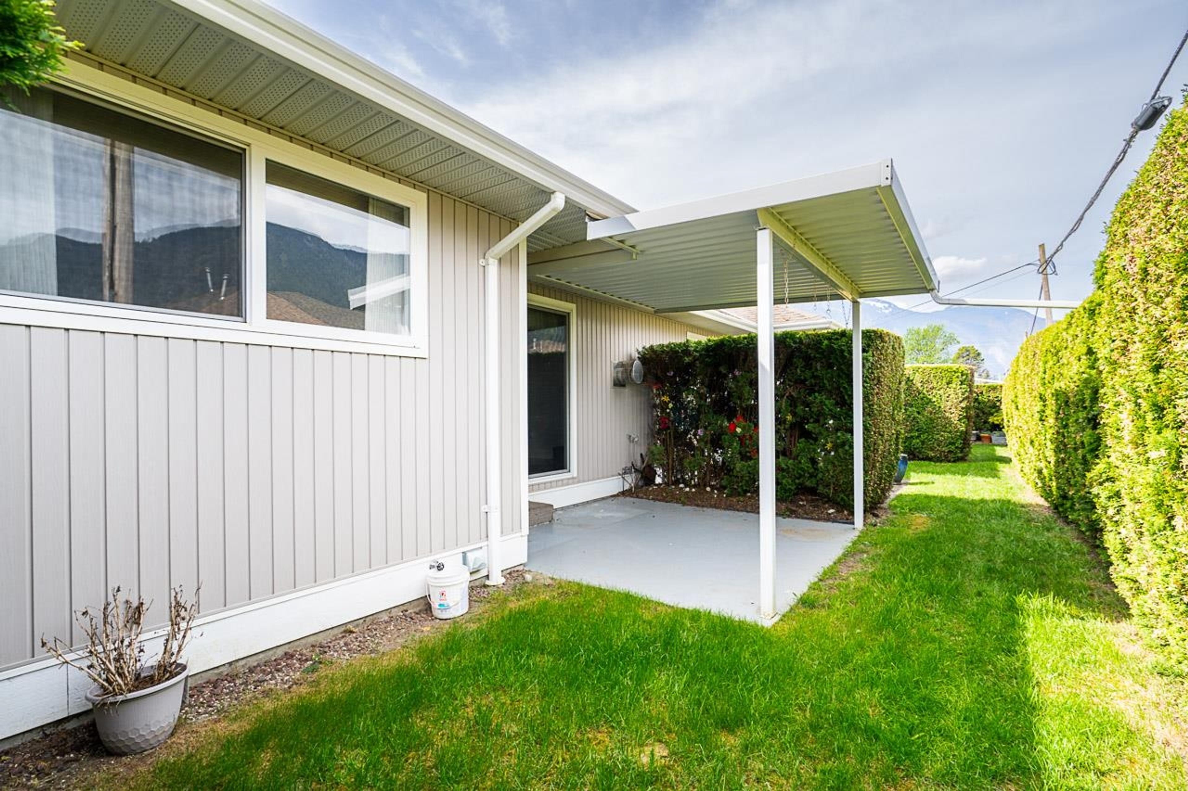 #6 659 DOUGLAS STREET - 25