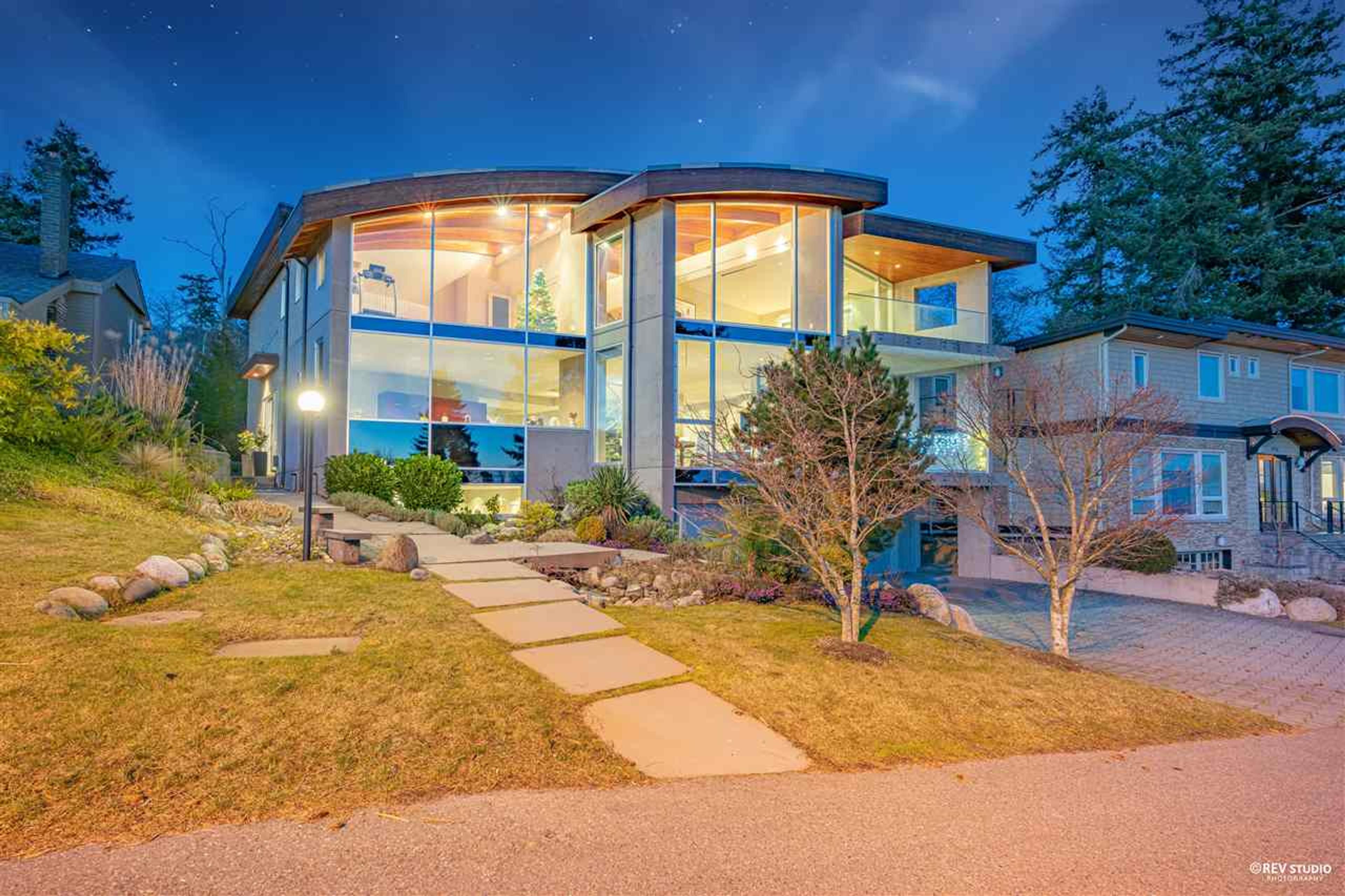 14523 MAGDALEN AVENUE - Image 2