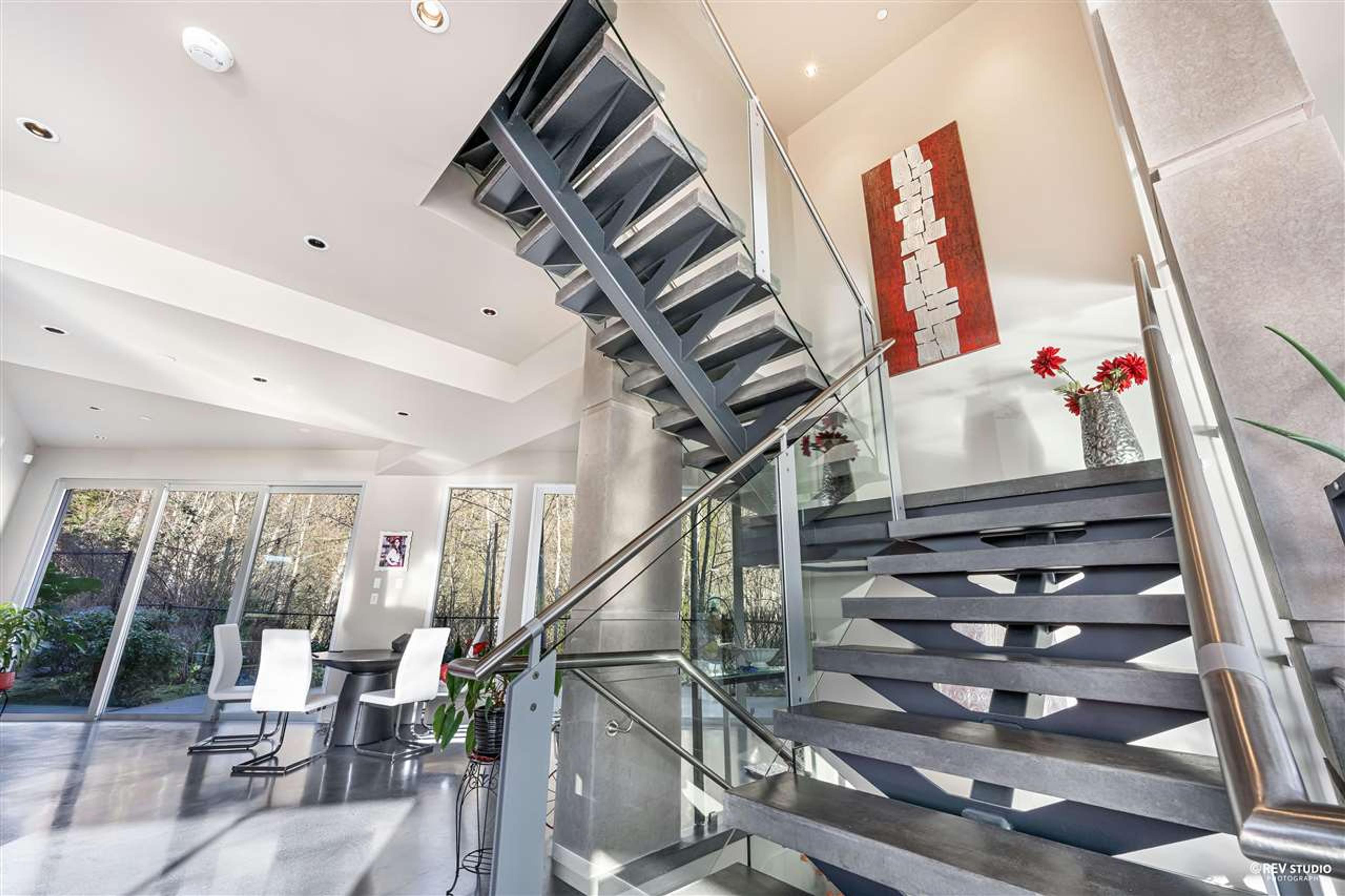 14523 MAGDALEN AVENUE - 13